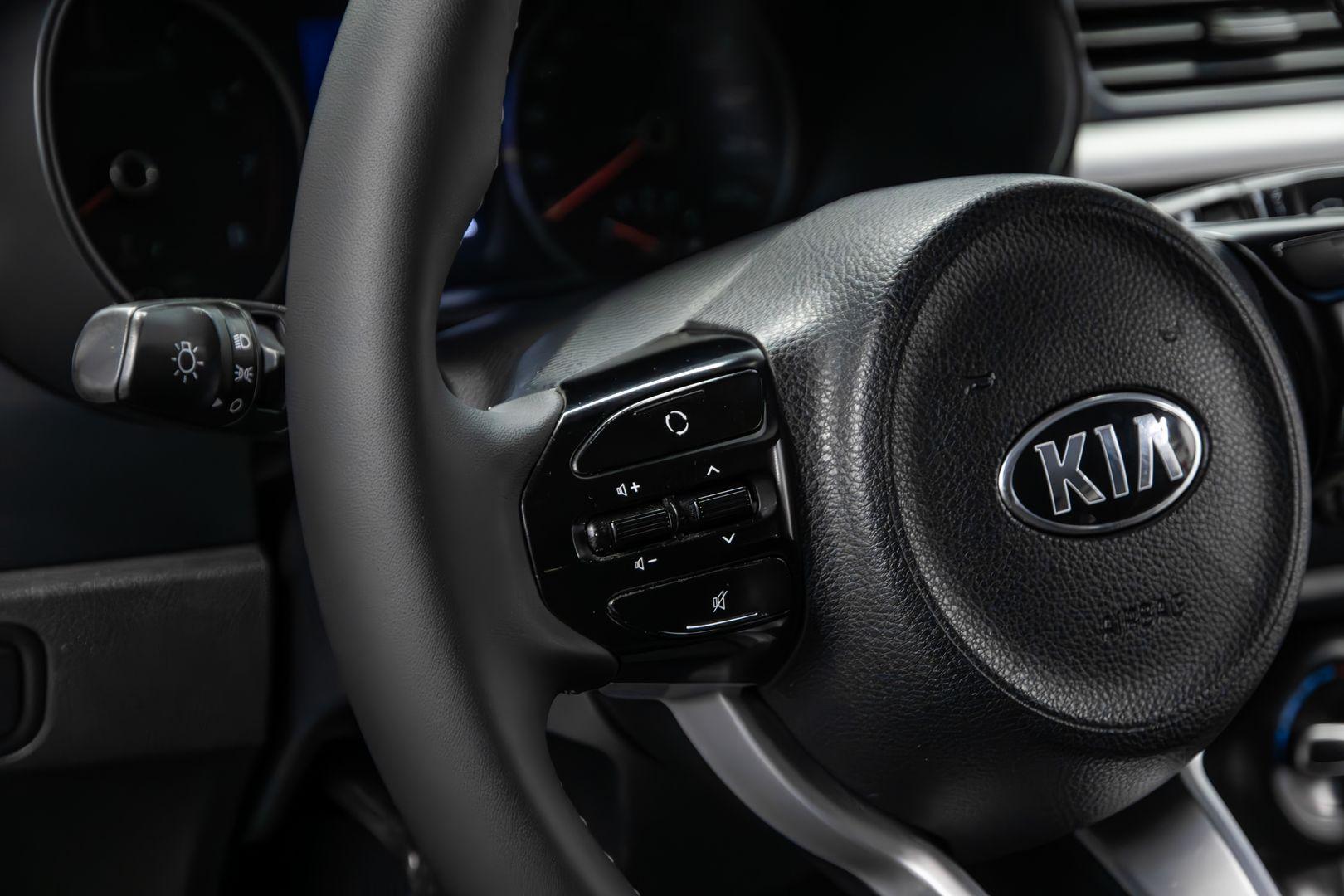Kia Rio 2018, серый