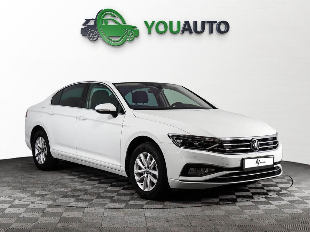 Volkswagen Passat 2021, белый