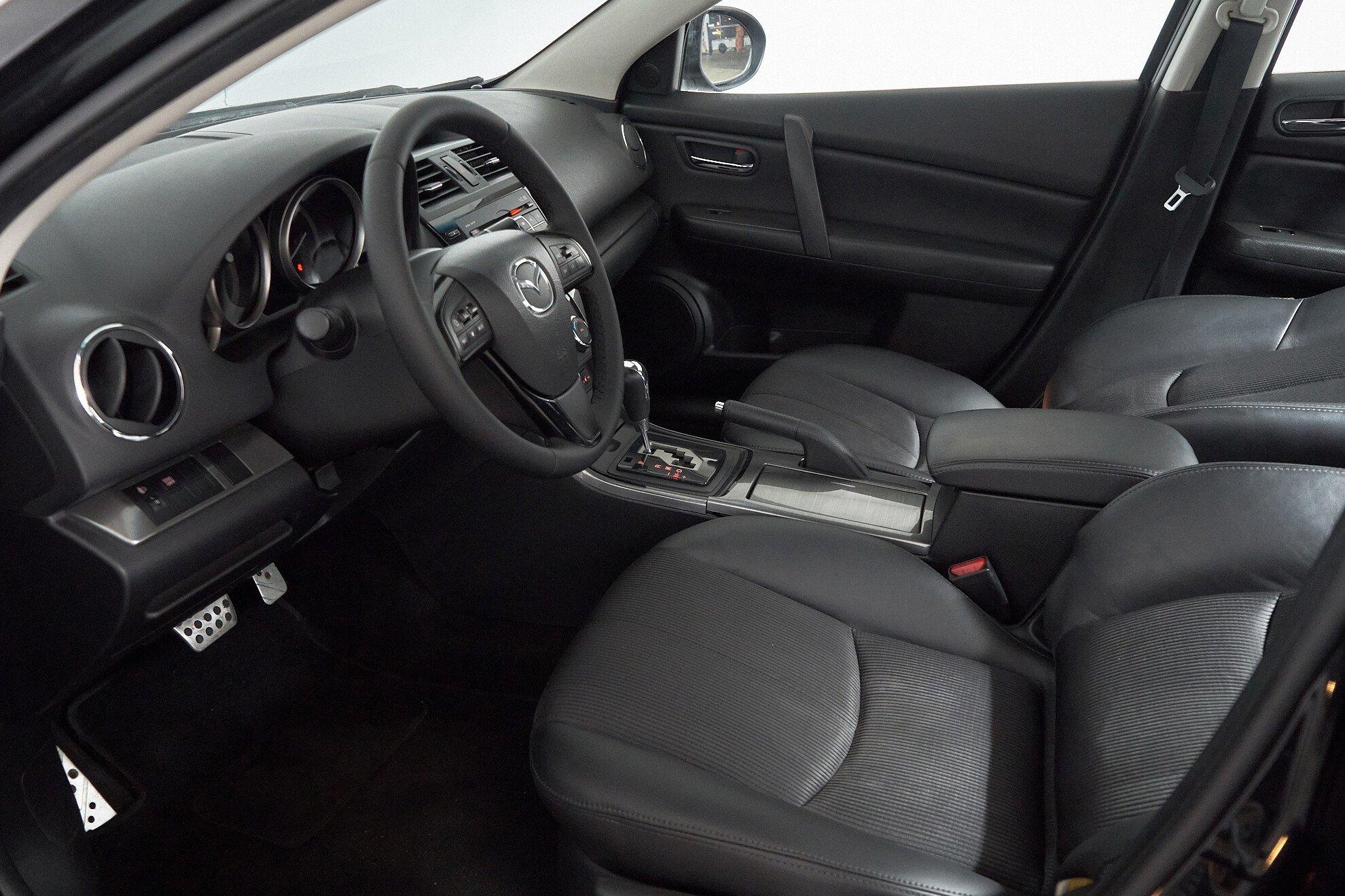 Mazda 6 2010, черный