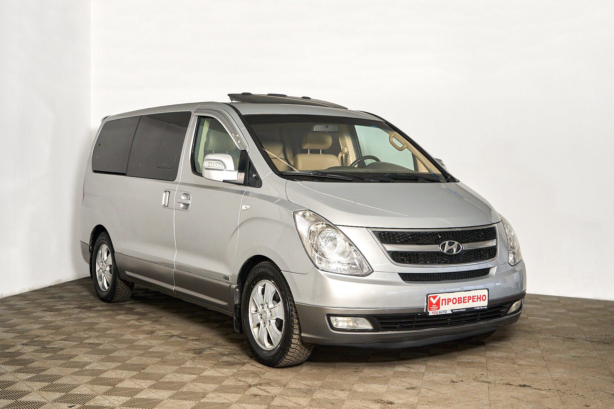 Hyundai Grand Starex 2008, серебряный