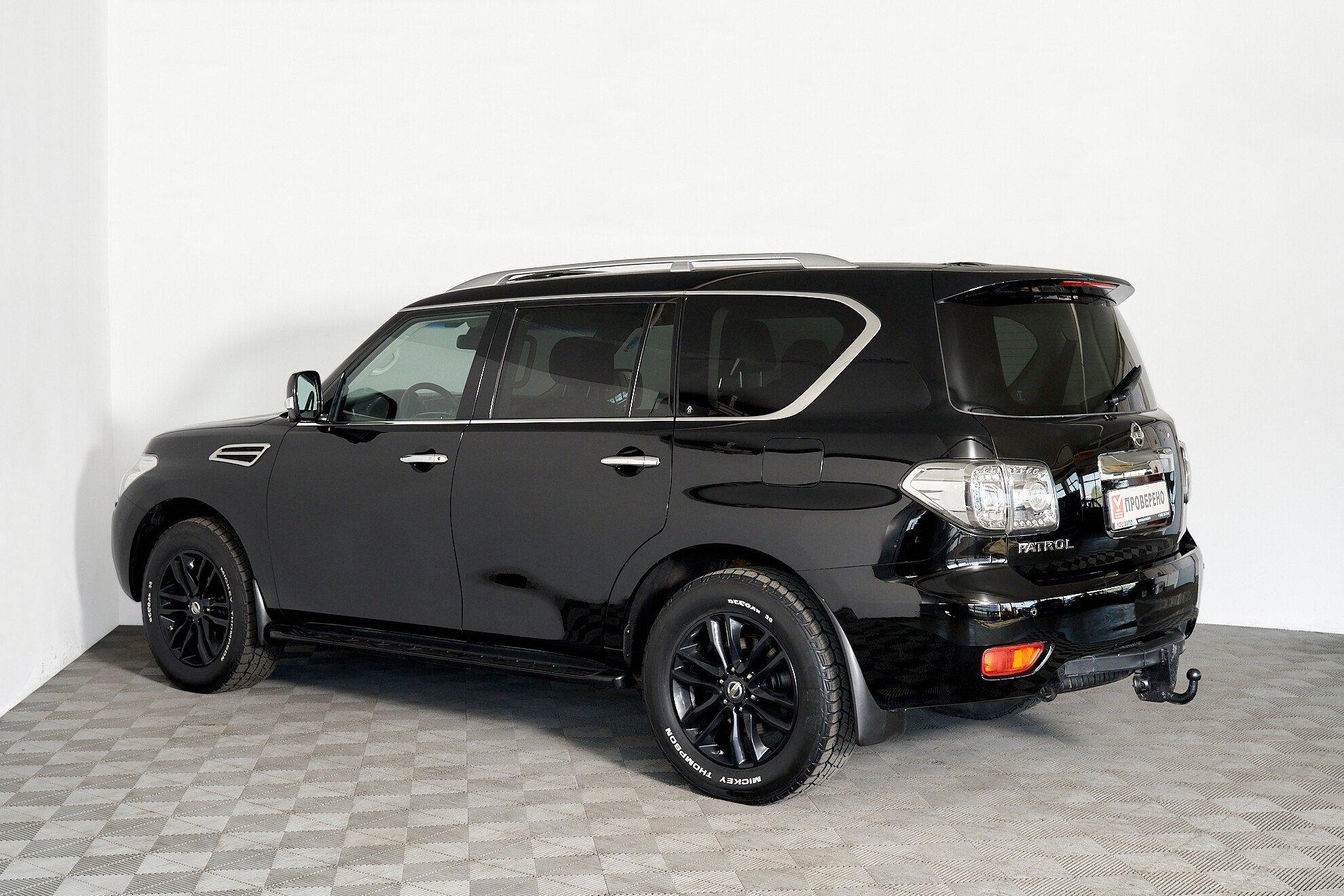 Nissan Patrol 2010, черный