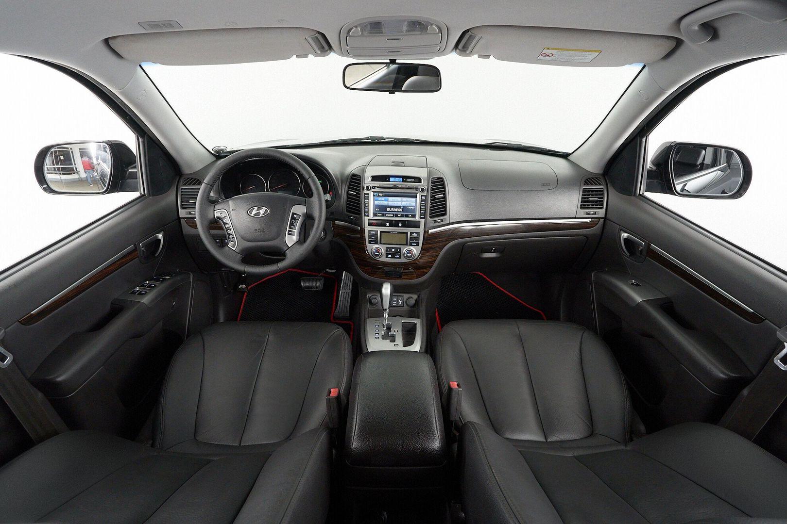 Hyundai Santa Fe 2011, черный