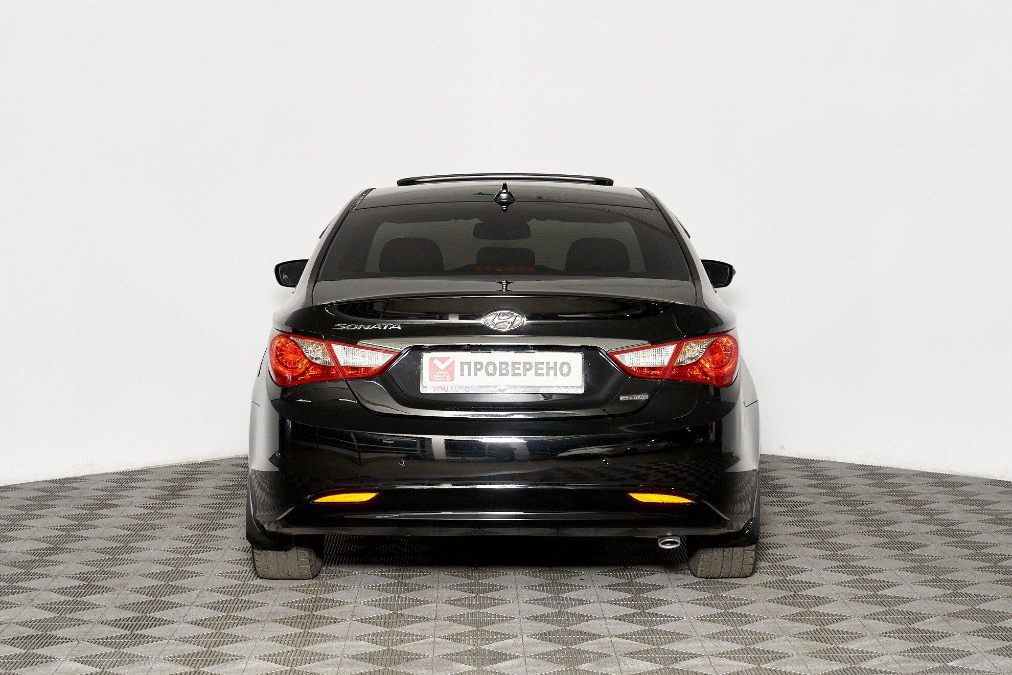 Hyundai Sonata 2011, черный