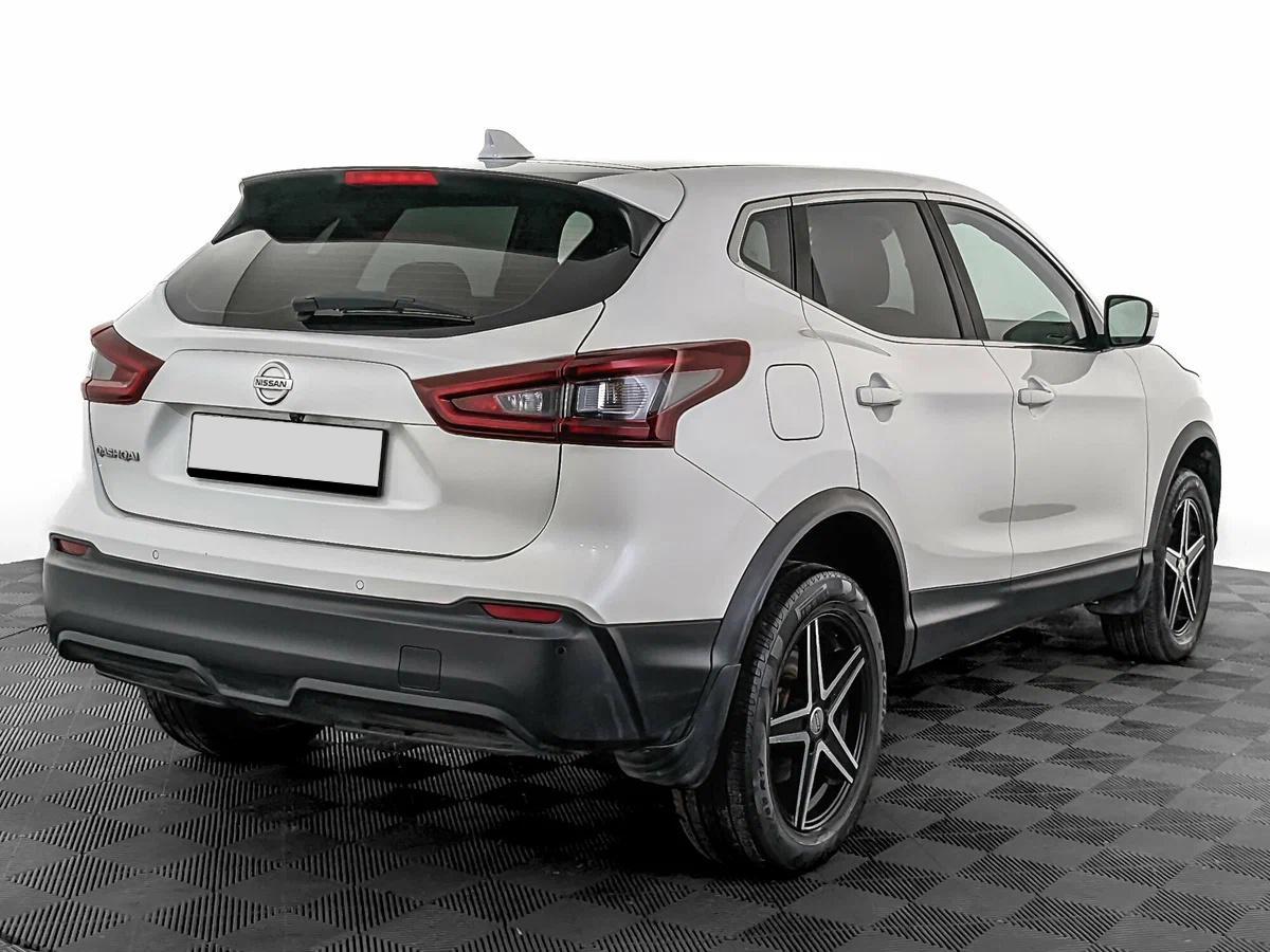 Nissan Qashqai 2021, белый