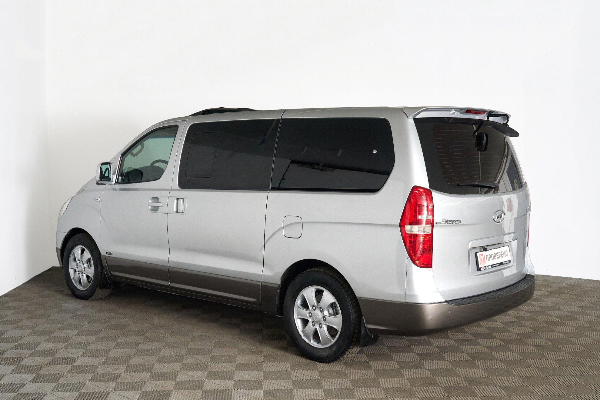 Hyundai Grand Starex 2012, серый