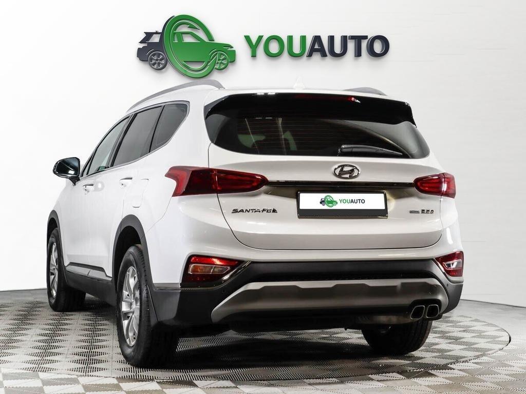 Hyundai Santa Fe 2020, белый