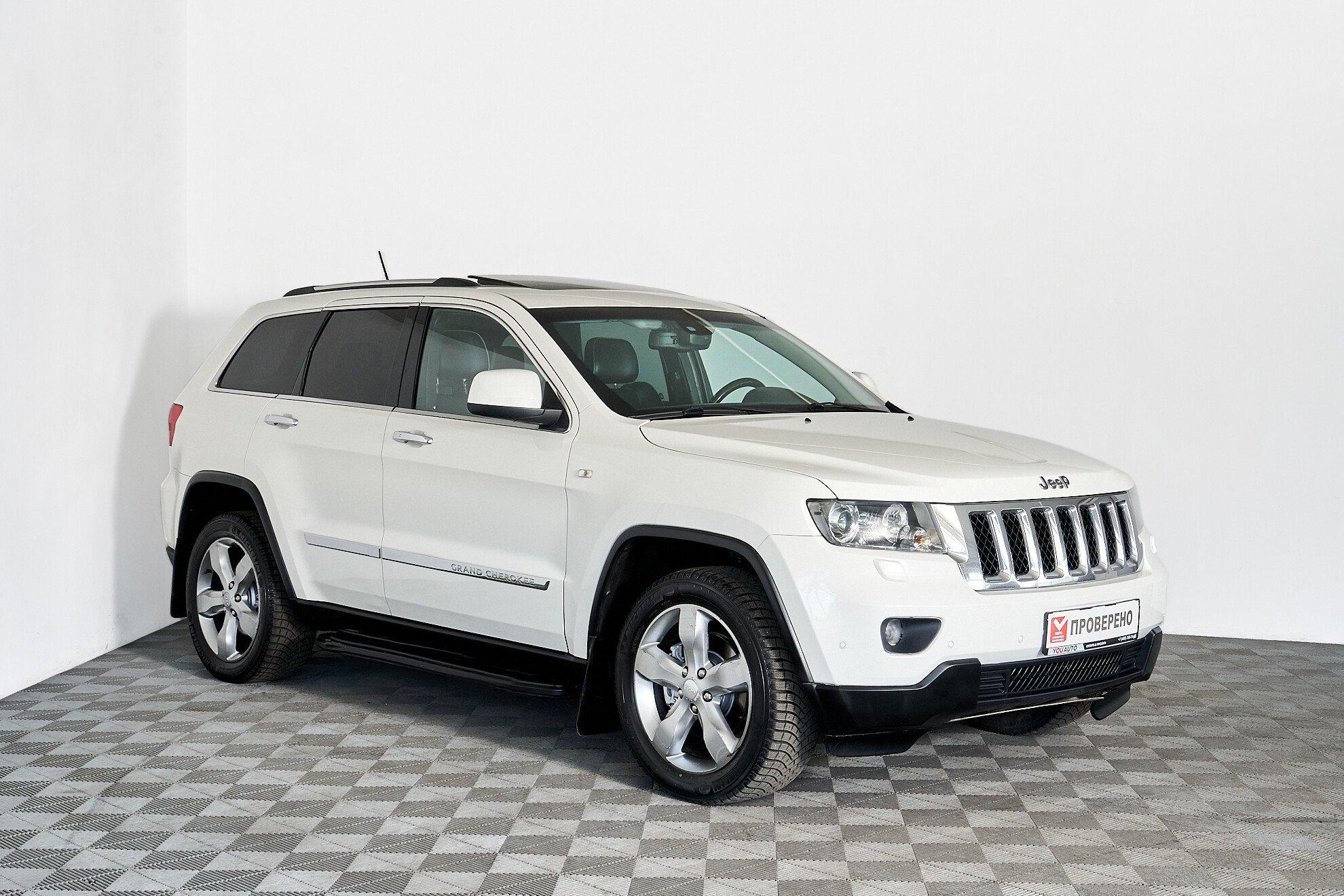 Jeep Grand Cherokee 2012, белый