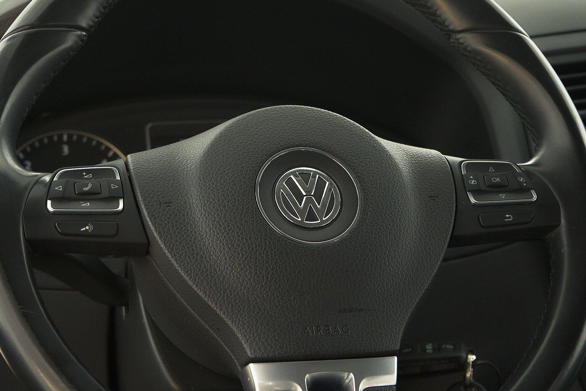 Volkswagen Multivan 2013, серебряный