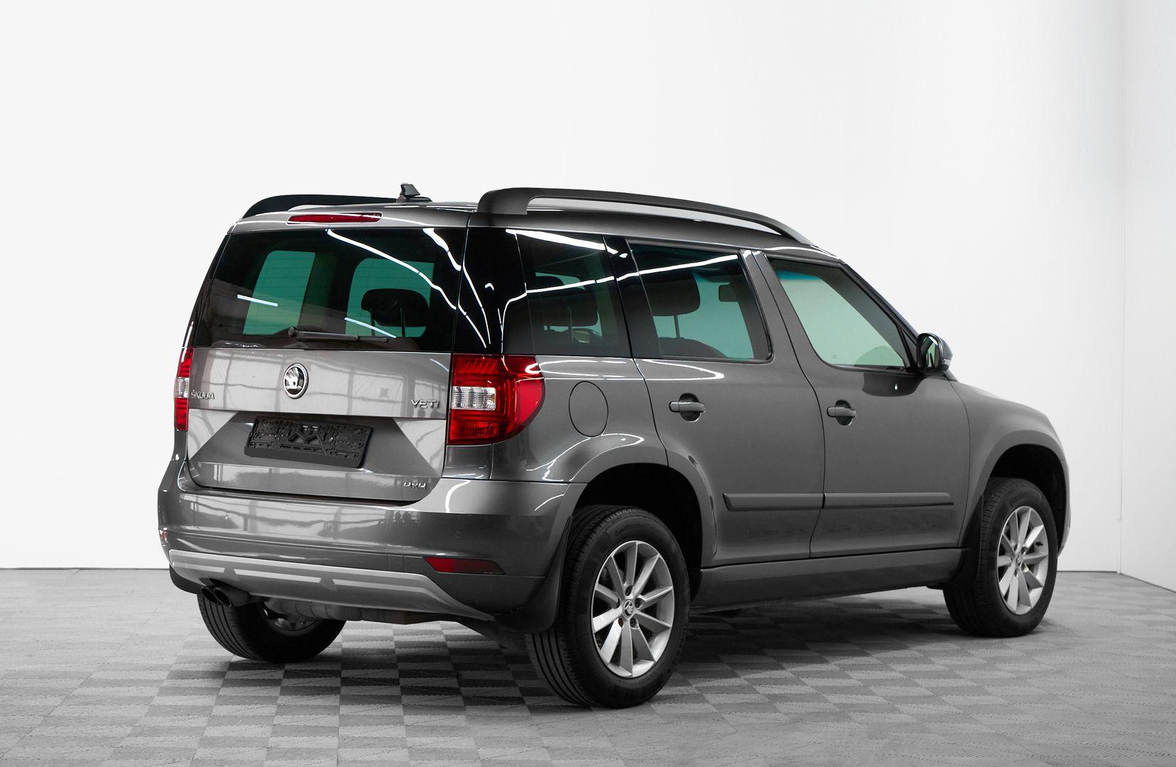 Skoda Yeti 2017, серый