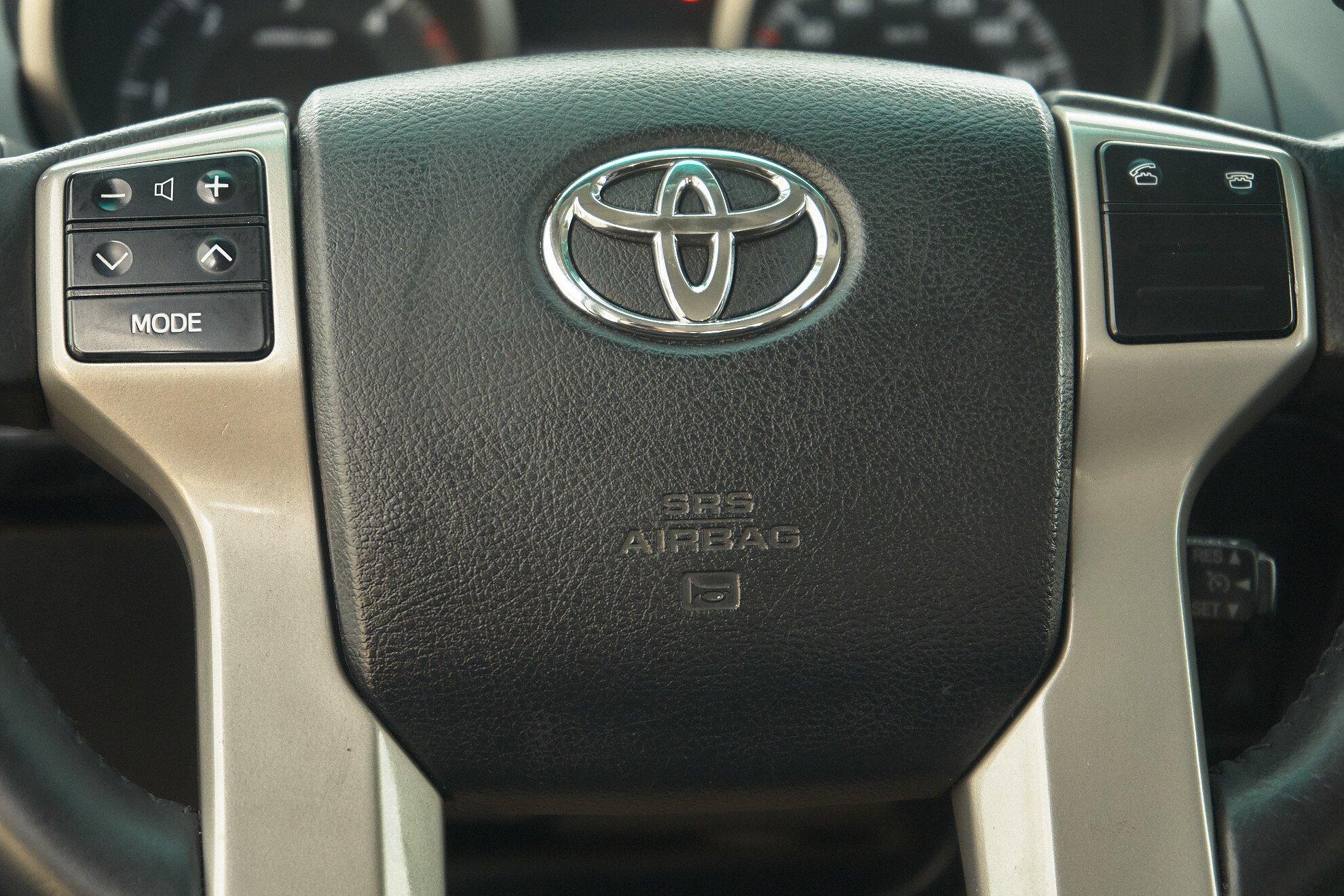 Toyota Land Cruiser Prado 2016, синий