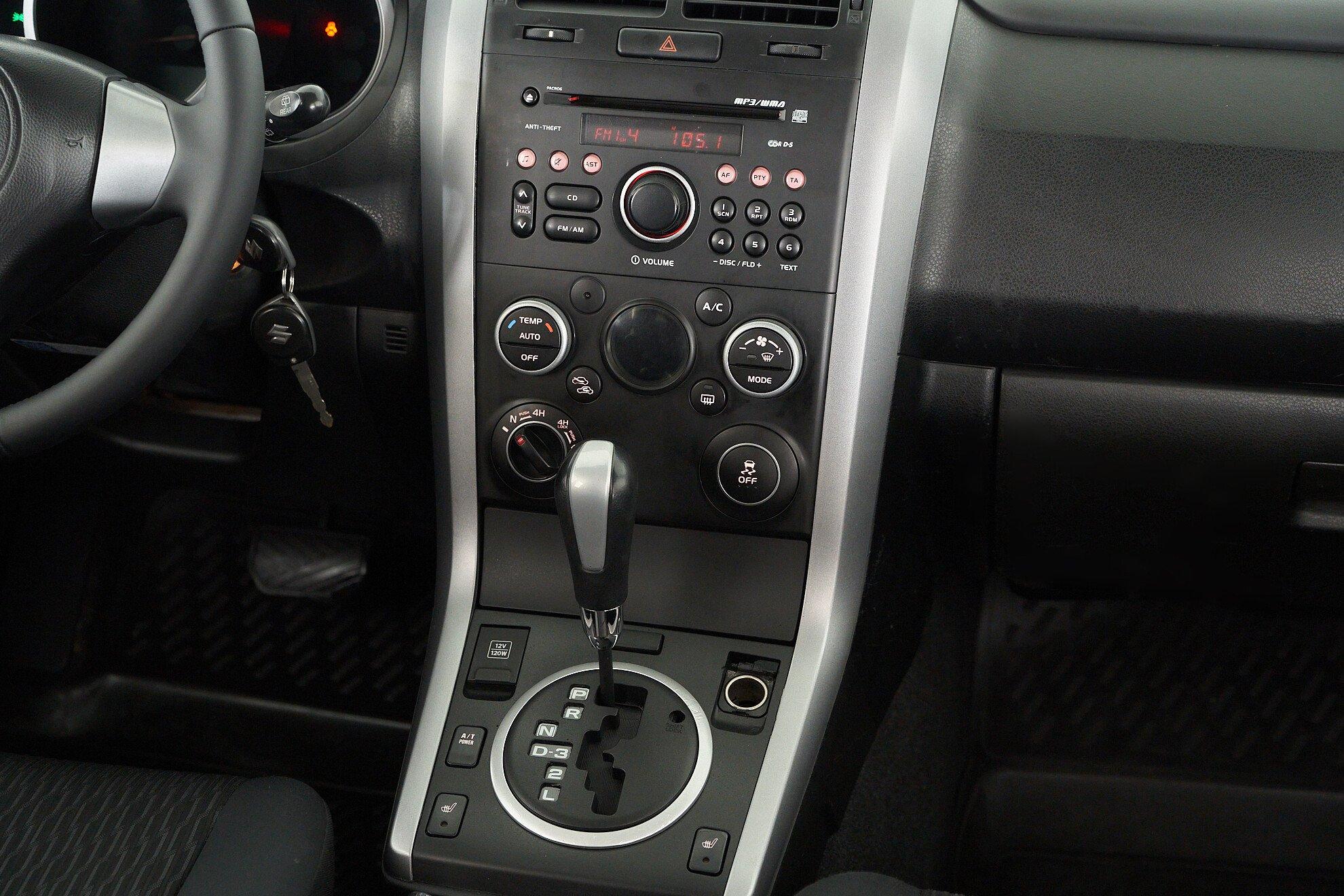 Suzuki Grand Vitara 2014, черный