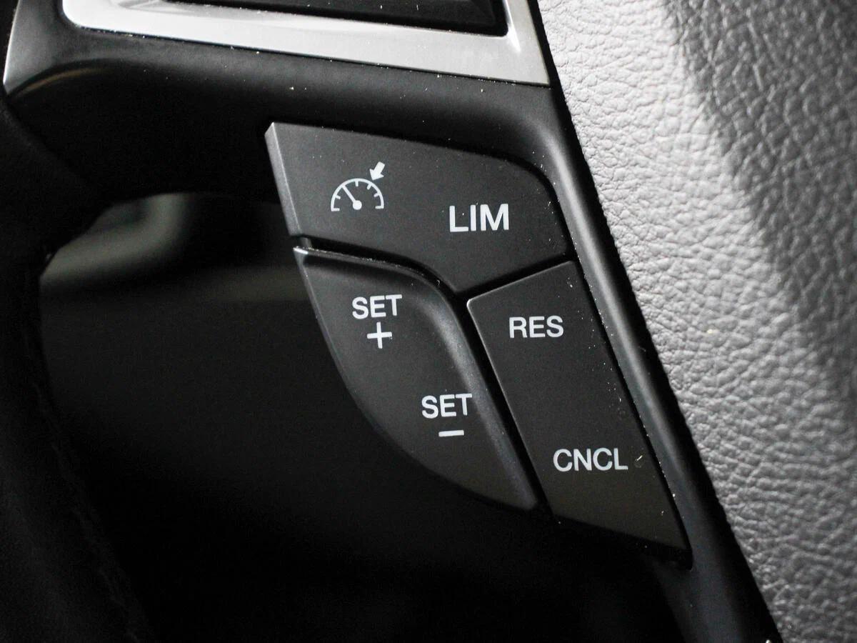 Ford Mondeo 2015, белый