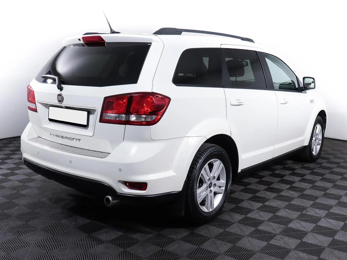 Fiat Freemont 2015, белый