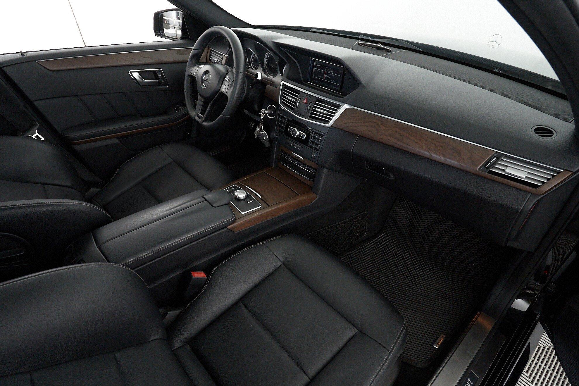 Mercedes-Benz E-Класс 2012, черный