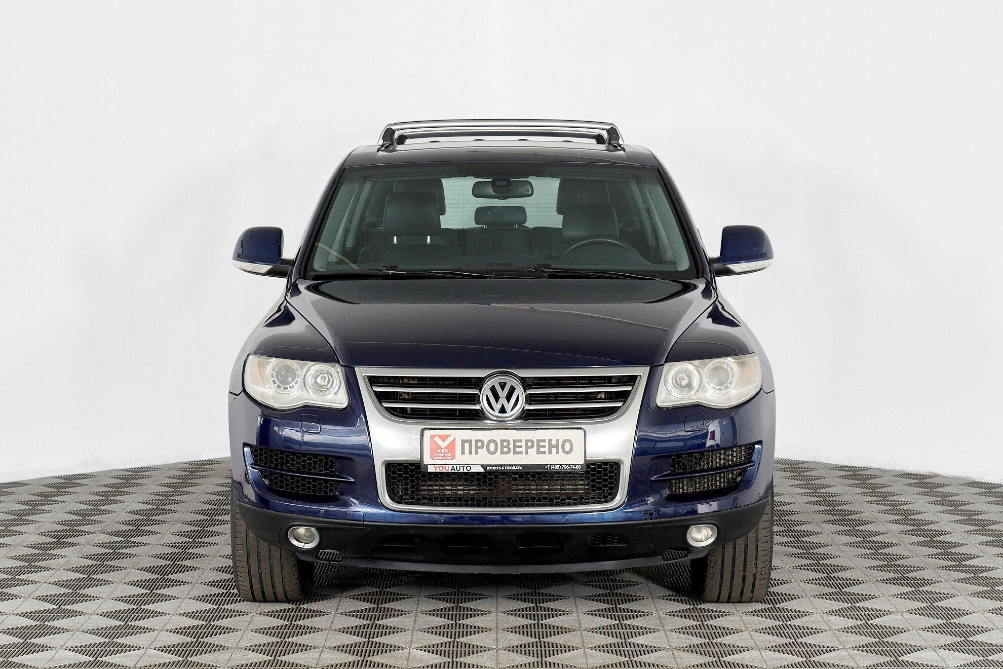 Volkswagen Touareg 2009, серый
