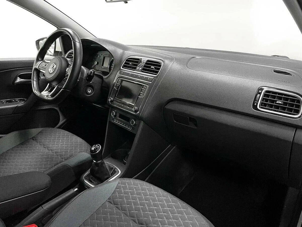 Volkswagen Polo 2019, белый