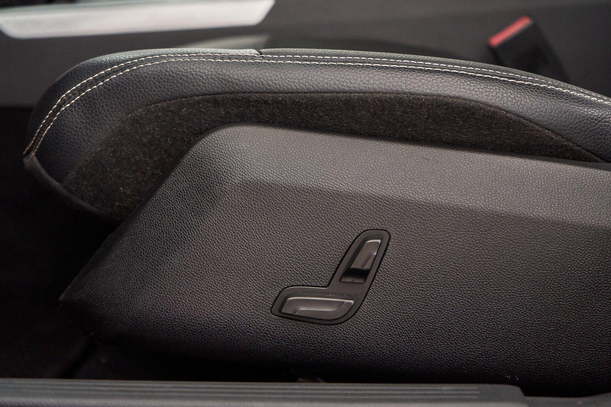 Mercedes-Benz E-Класс 2011, черный