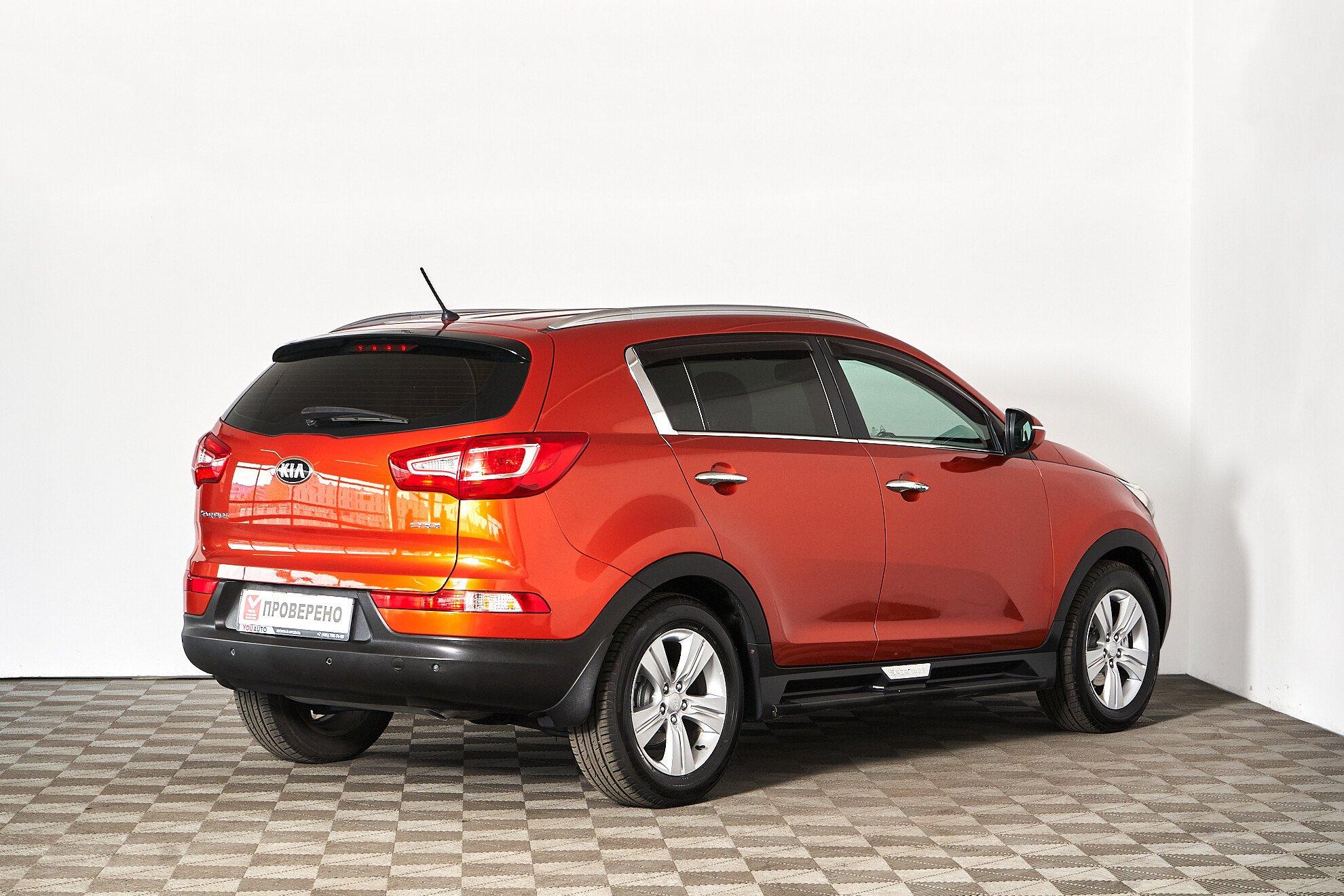 Kia Sportage 2011, оранжевый