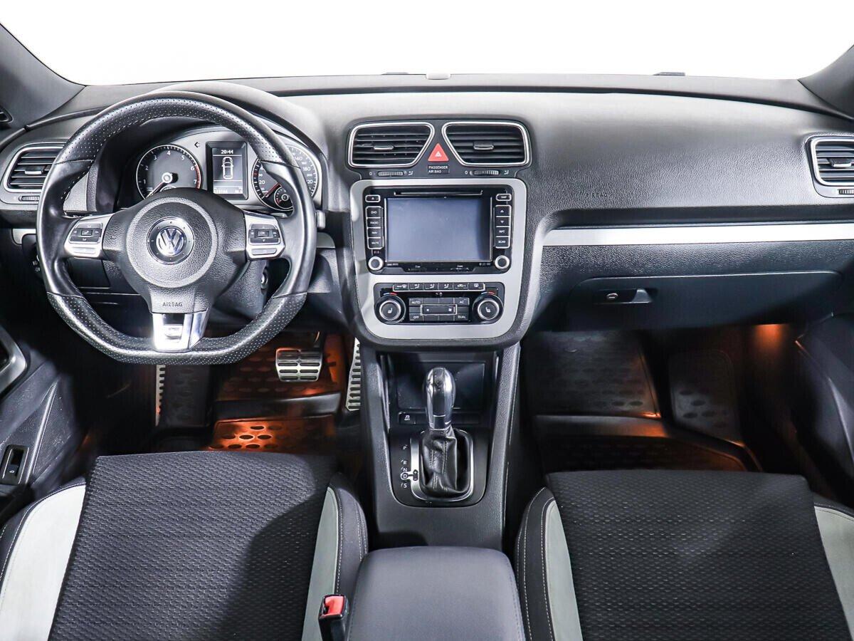Volkswagen Scirocco 2014, белый