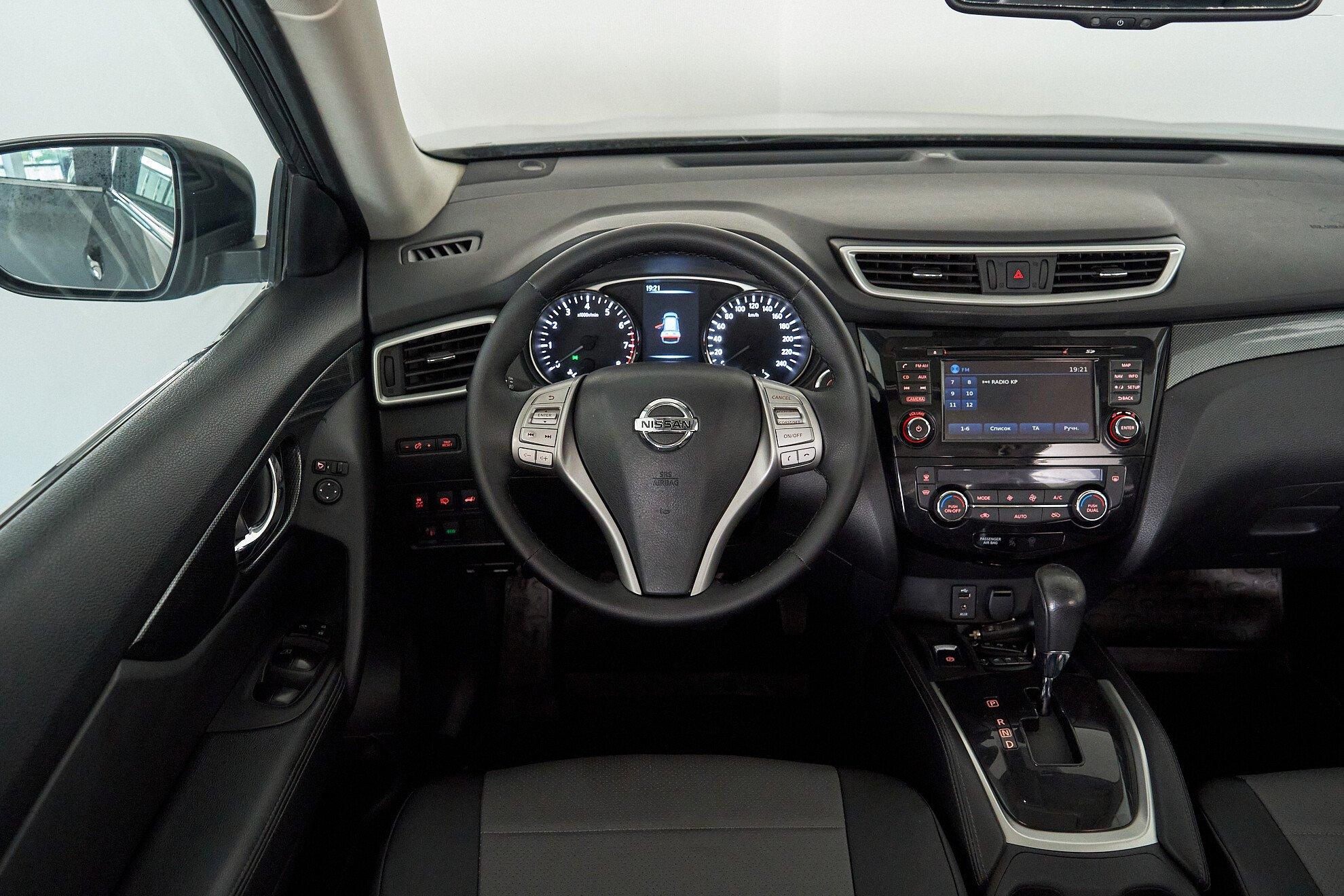 Nissan X-Trail 2015, серый