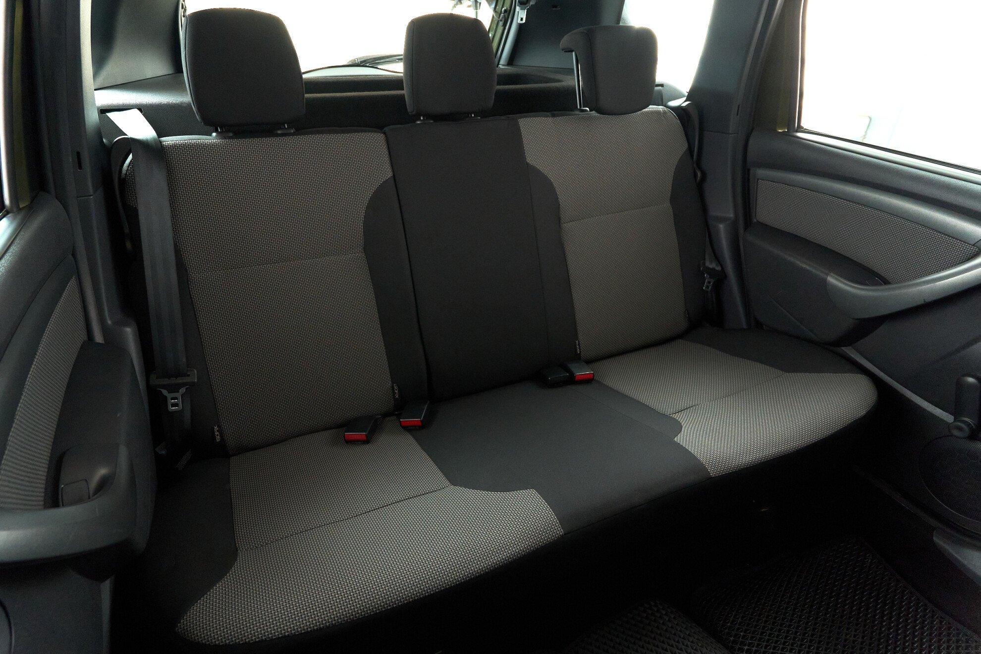 Renault Duster 2015, зеленый