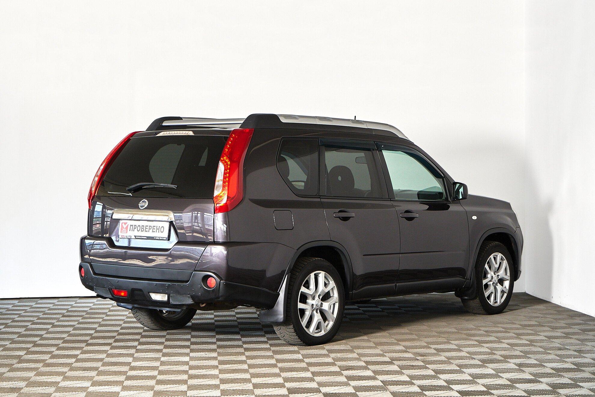 Nissan X-Trail 2011, серый