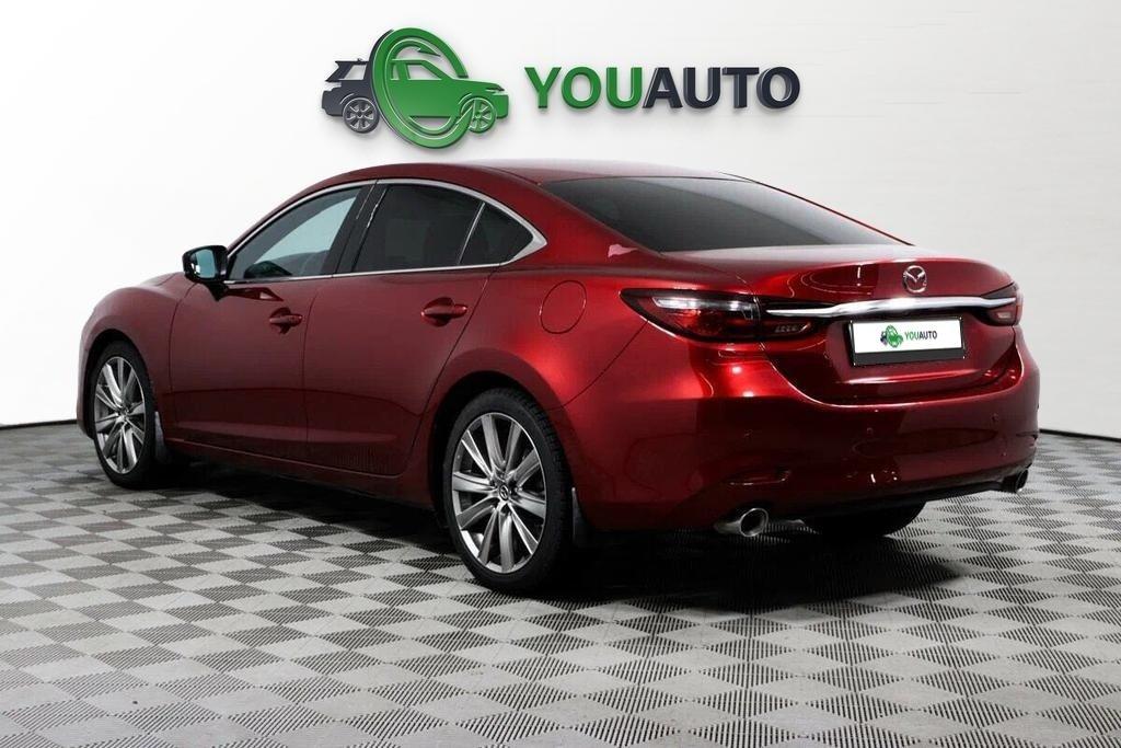 Mazda 6 2020, красный