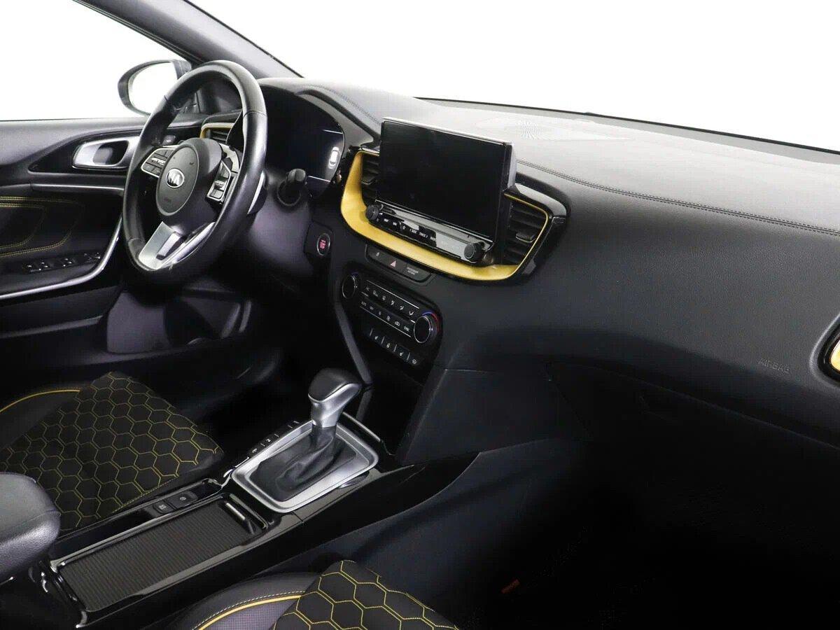 Kia XCeed 2020, белый