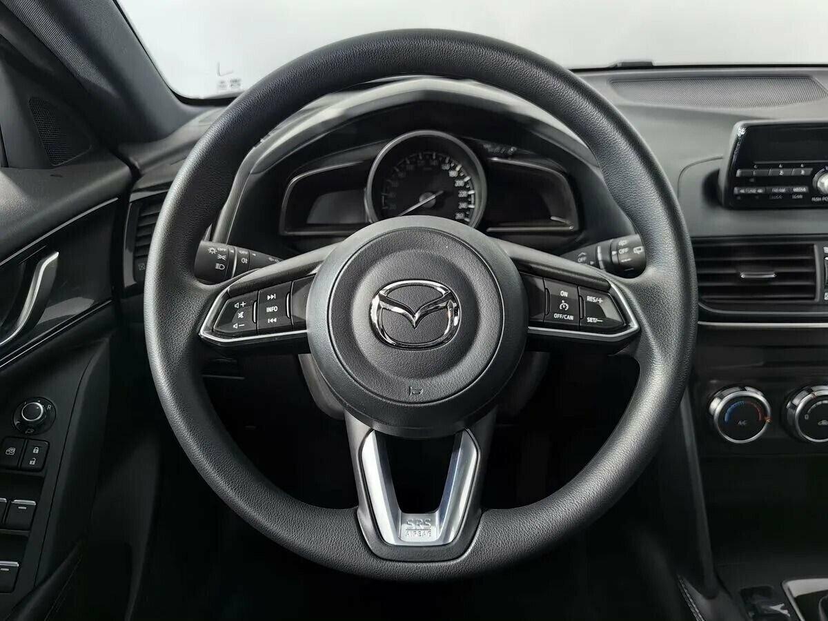 Mazda CX-4 2022, белый