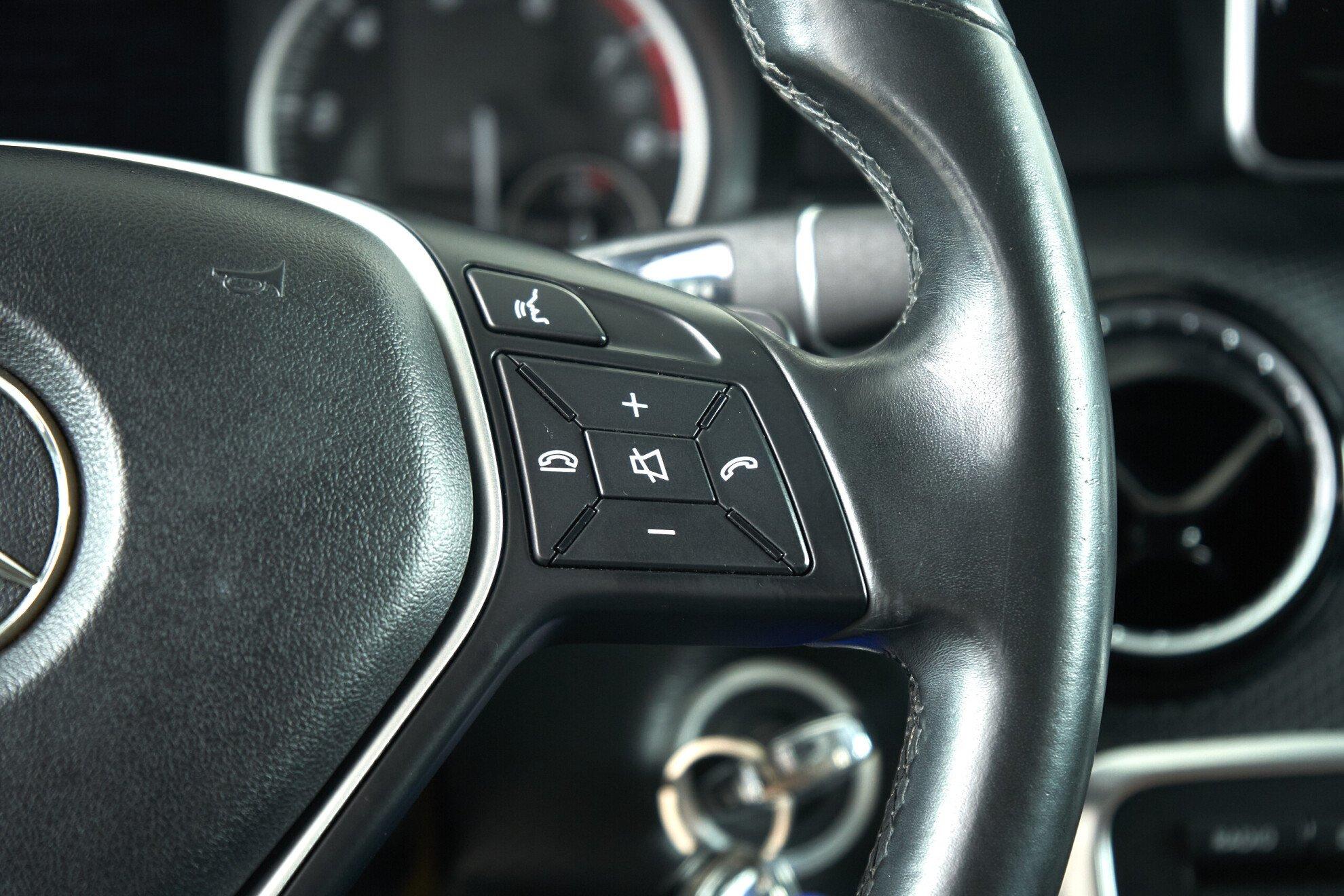 Mercedes-Benz A-Класс 2014, белый