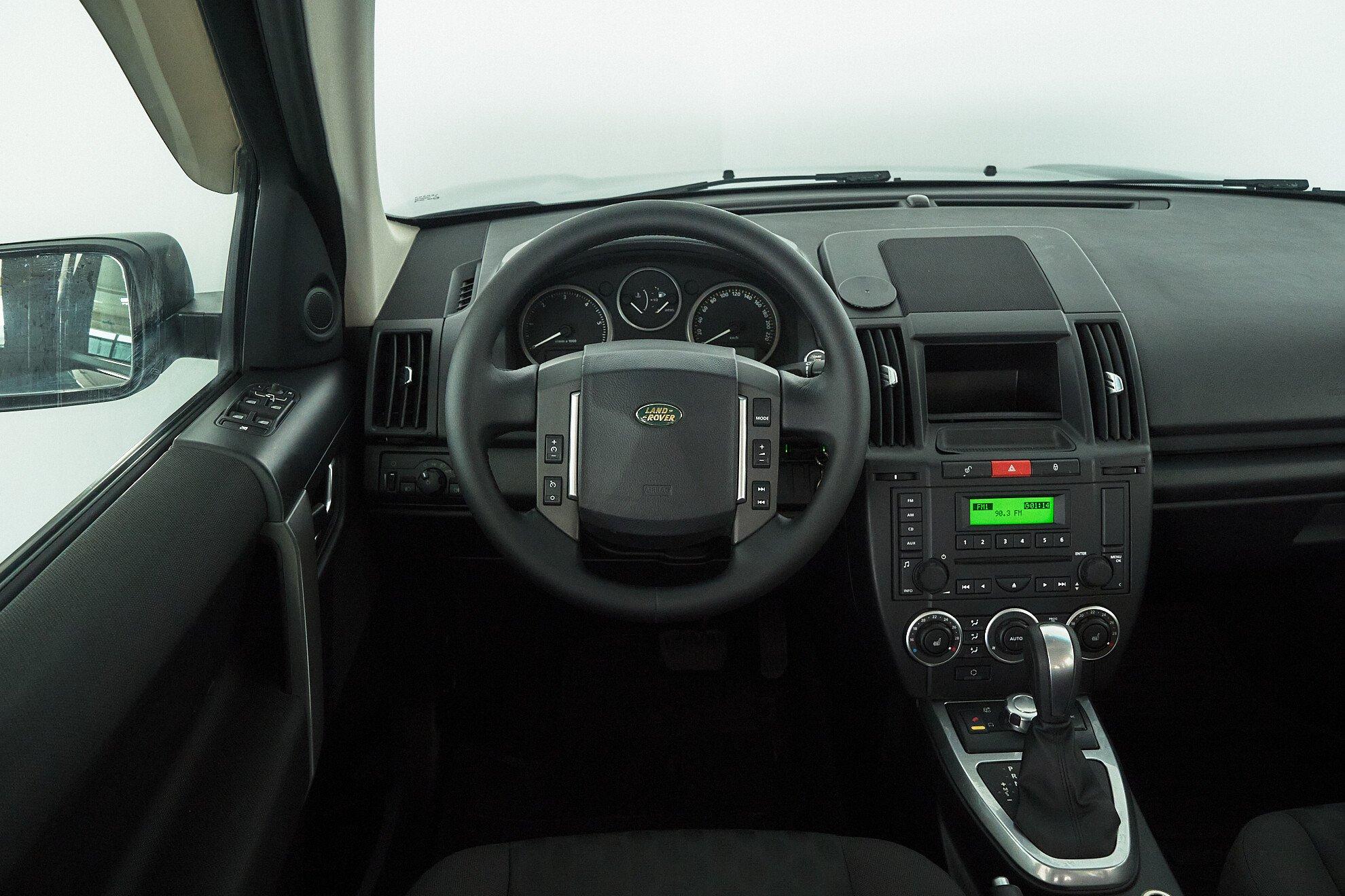 Land Rover Freelander 2009, черный