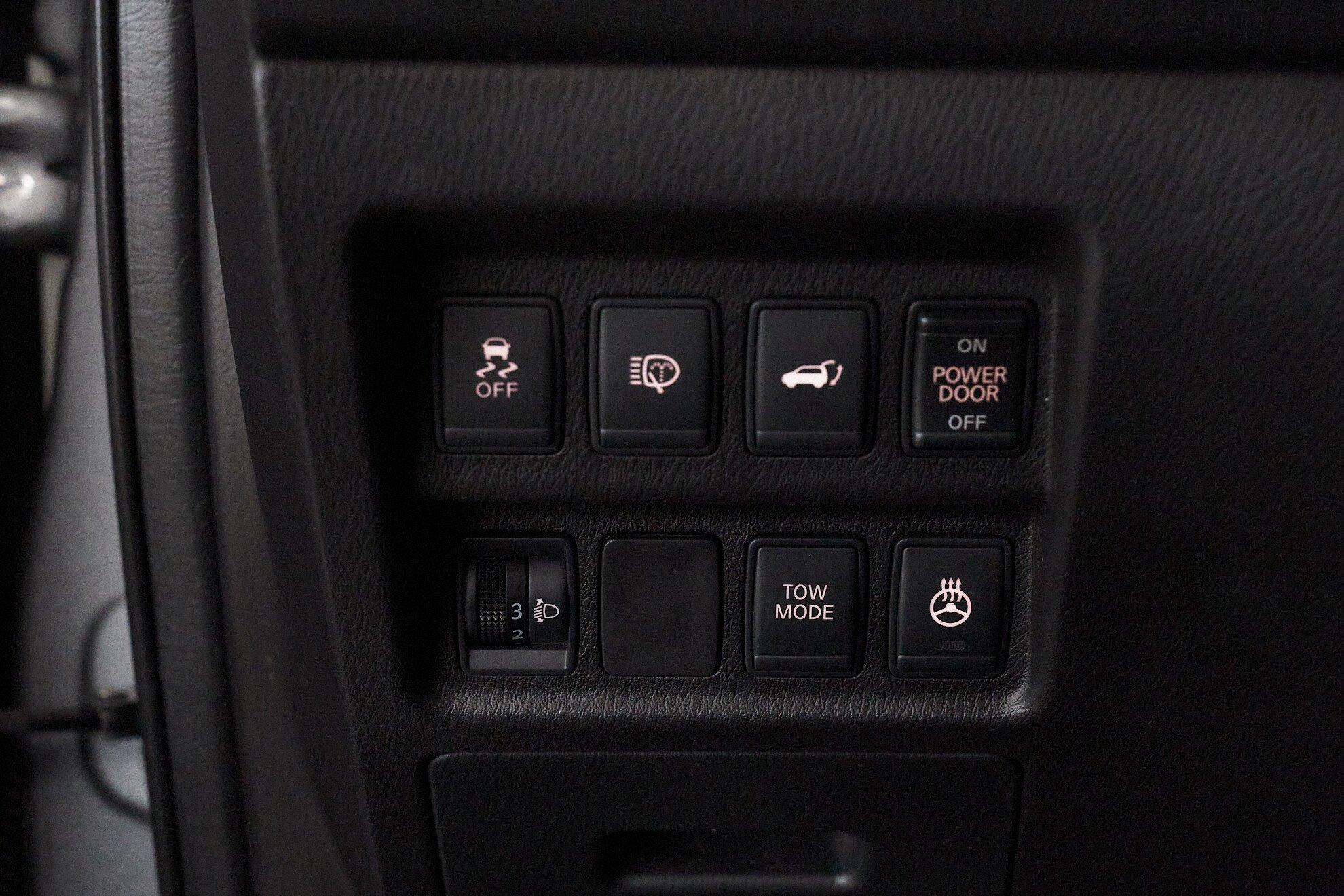 Nissan Pathfinder 2014, серый