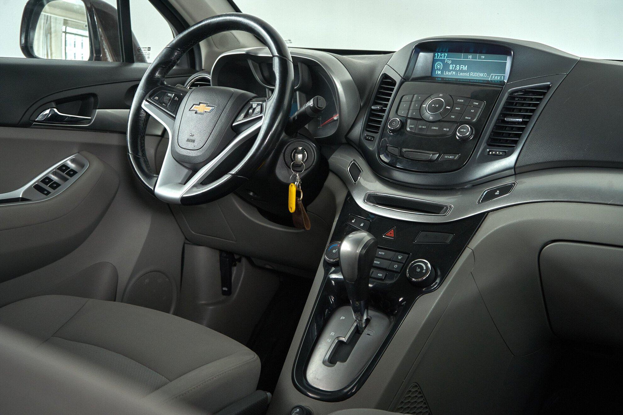 Chevrolet Orlando 2013, коричневый