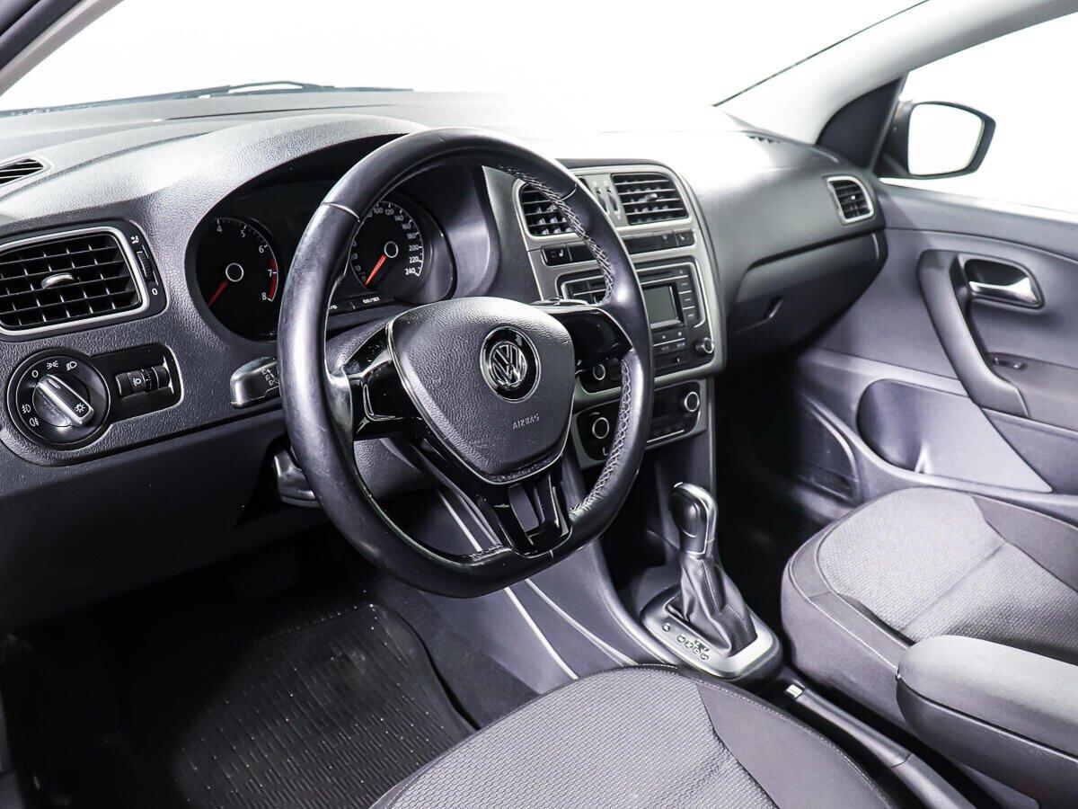 Volkswagen Polo 2019, коричневый
