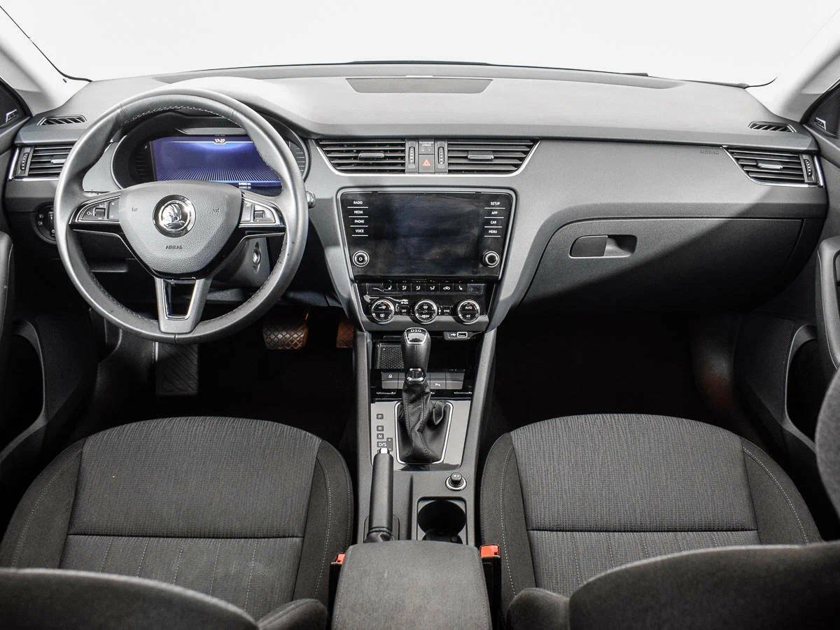 Skoda Octavia 2017, синий