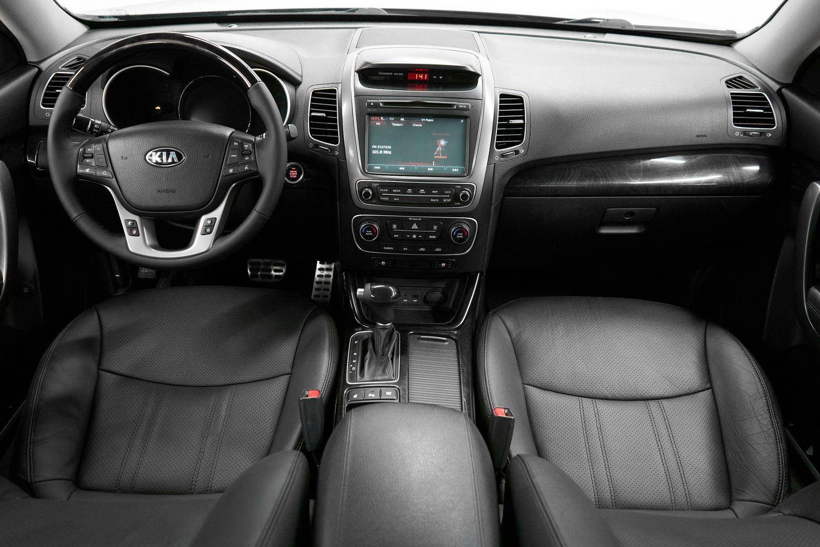 Kia Sorento 2013, черный