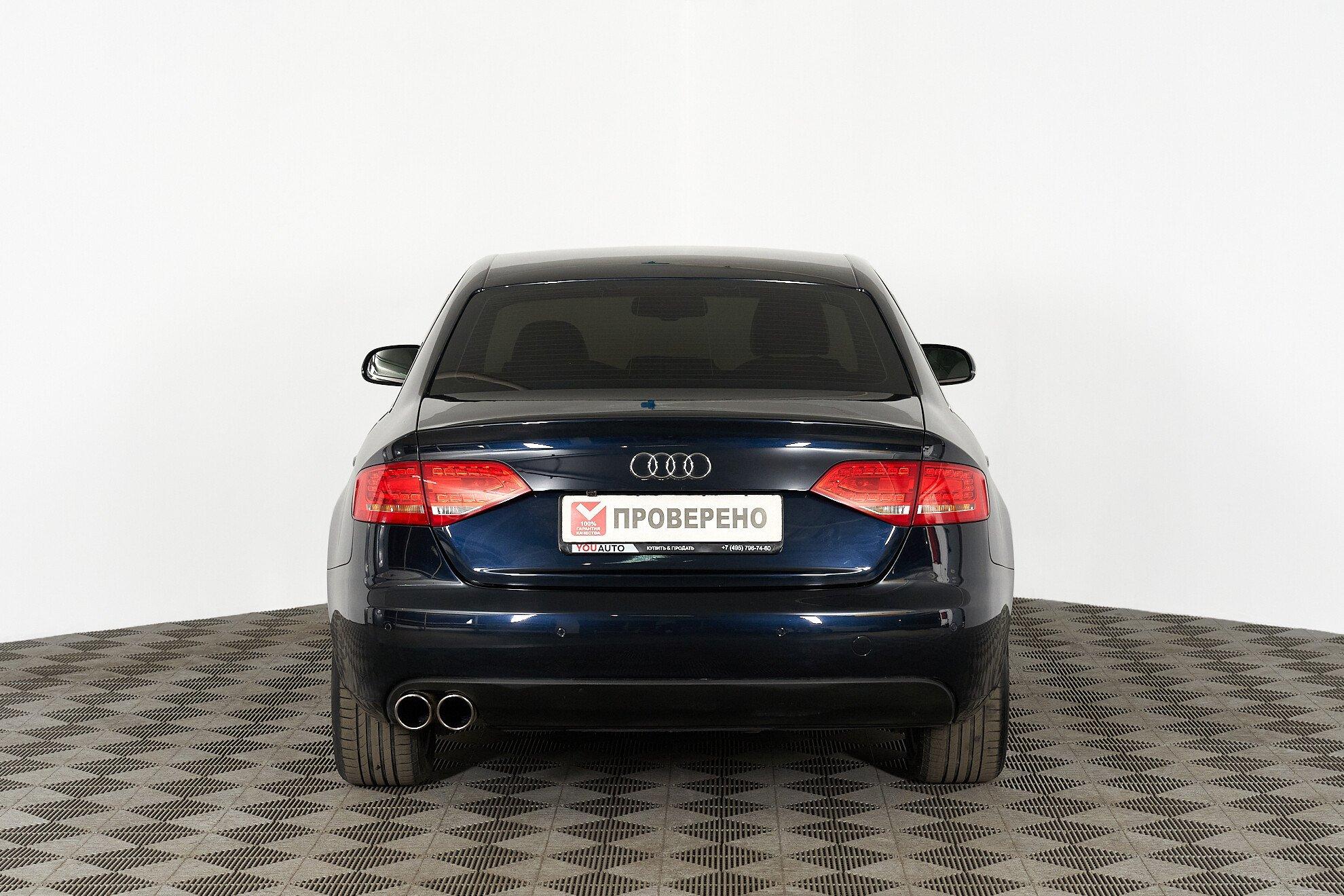 Audi A4 2010, синий