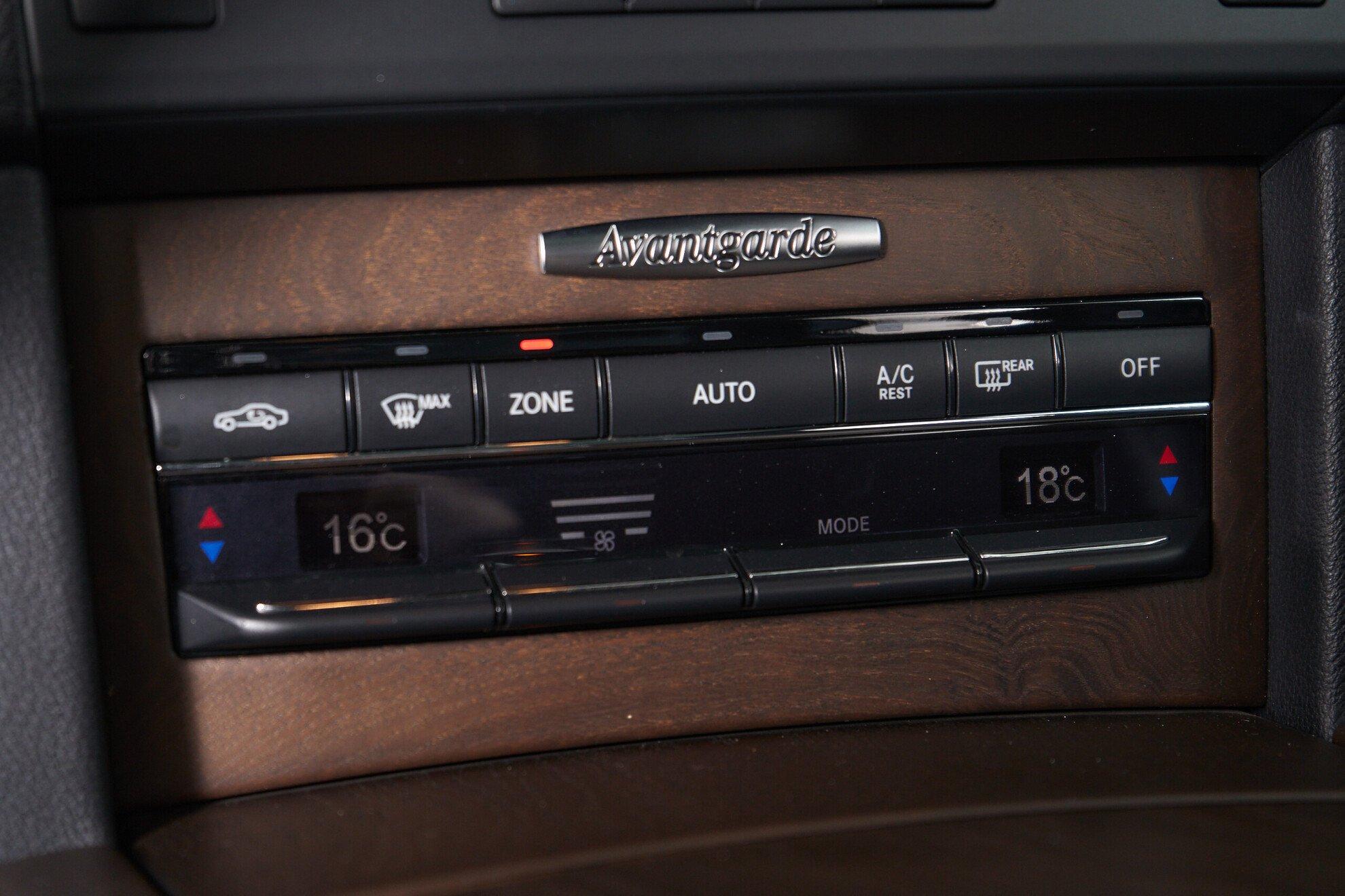 Mercedes-Benz E-Класс 2012, черный