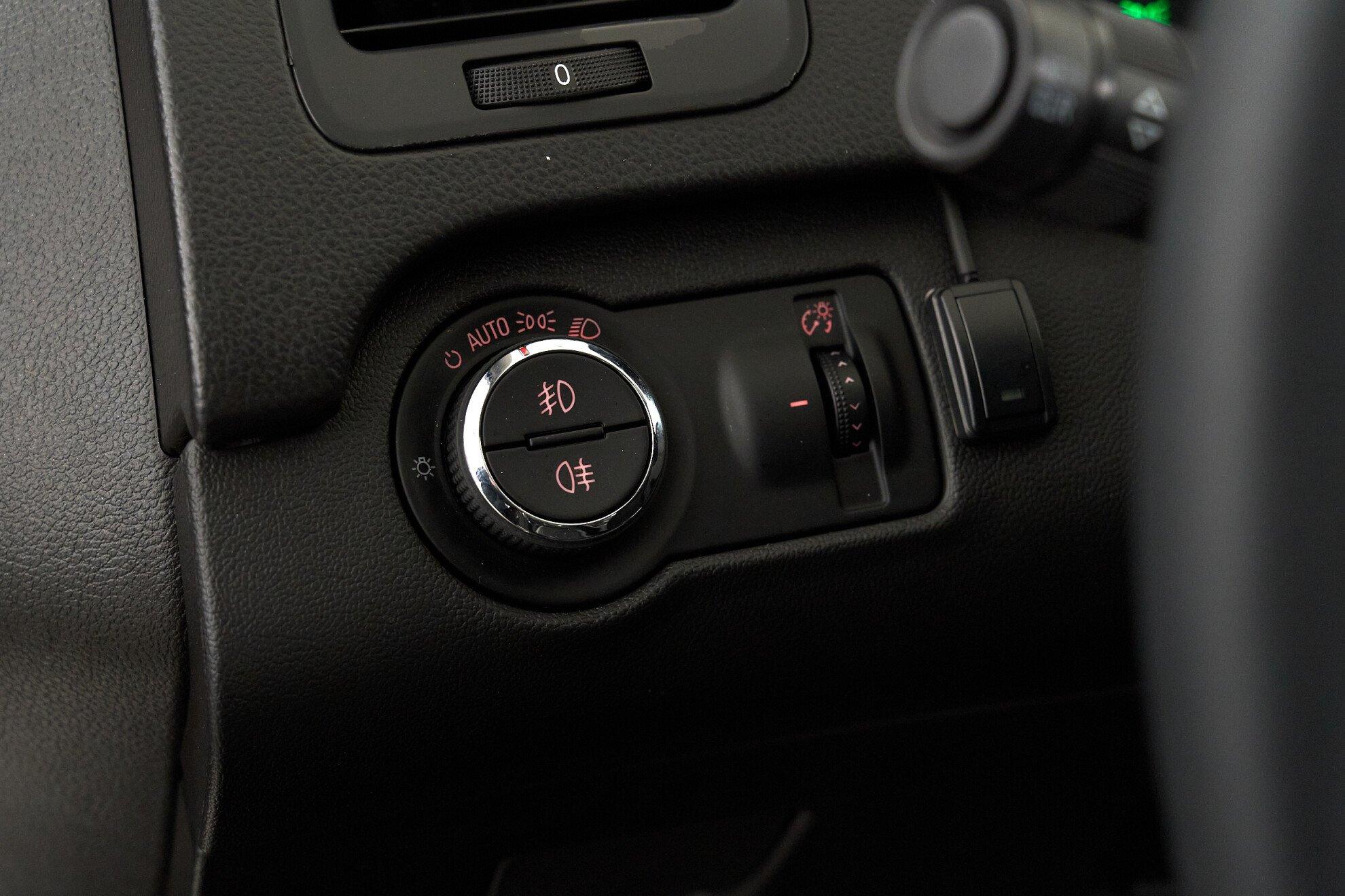 Opel Insignia 2012, коричневый