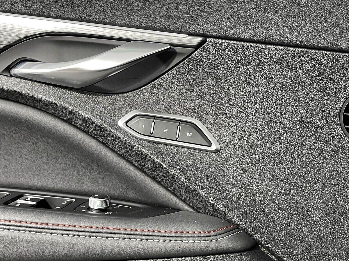 Geely Tugella 2022, черный