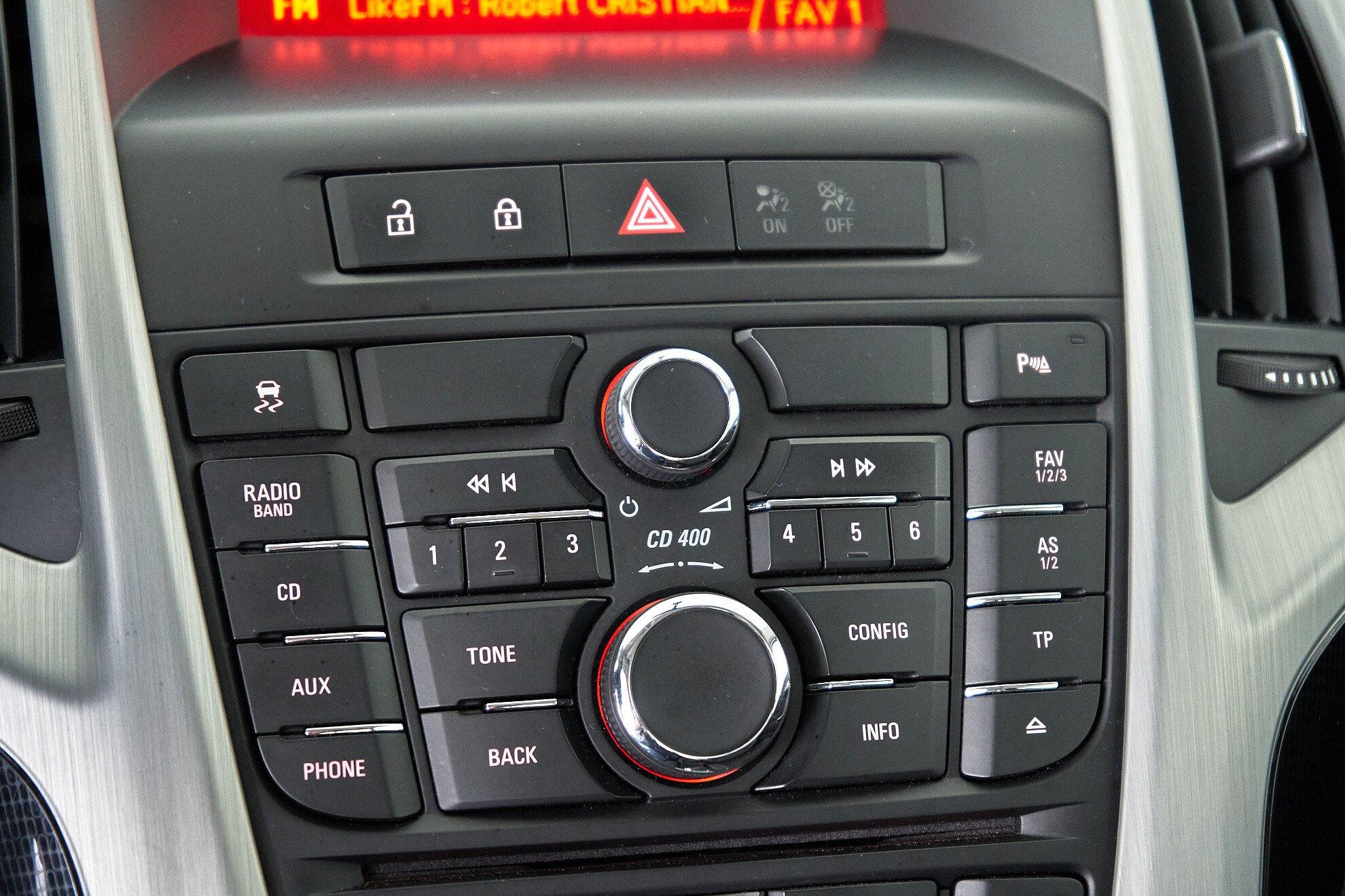 Opel Astra 2013, черный