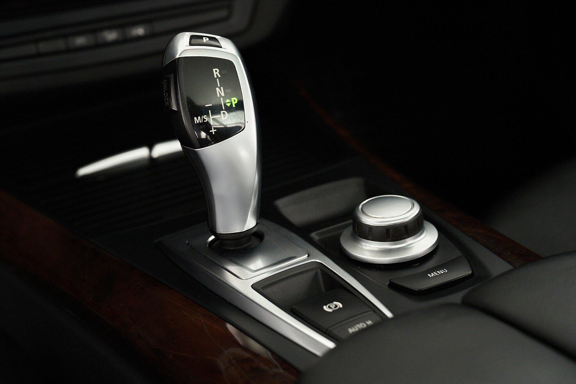 BMW X5 2009, черный