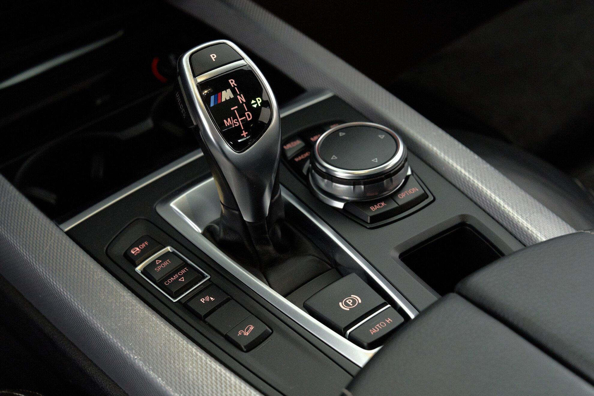 BMW X5 2018, черный