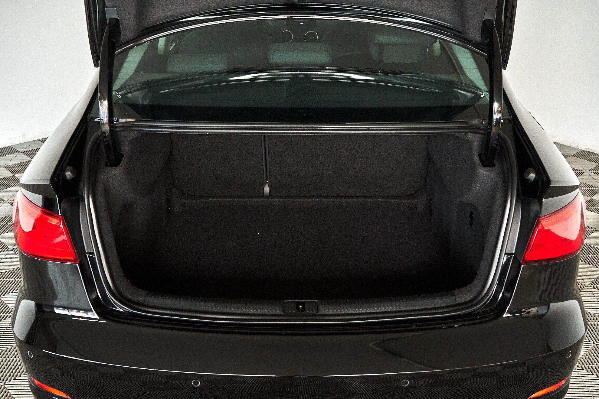 Audi A3 2013, черный