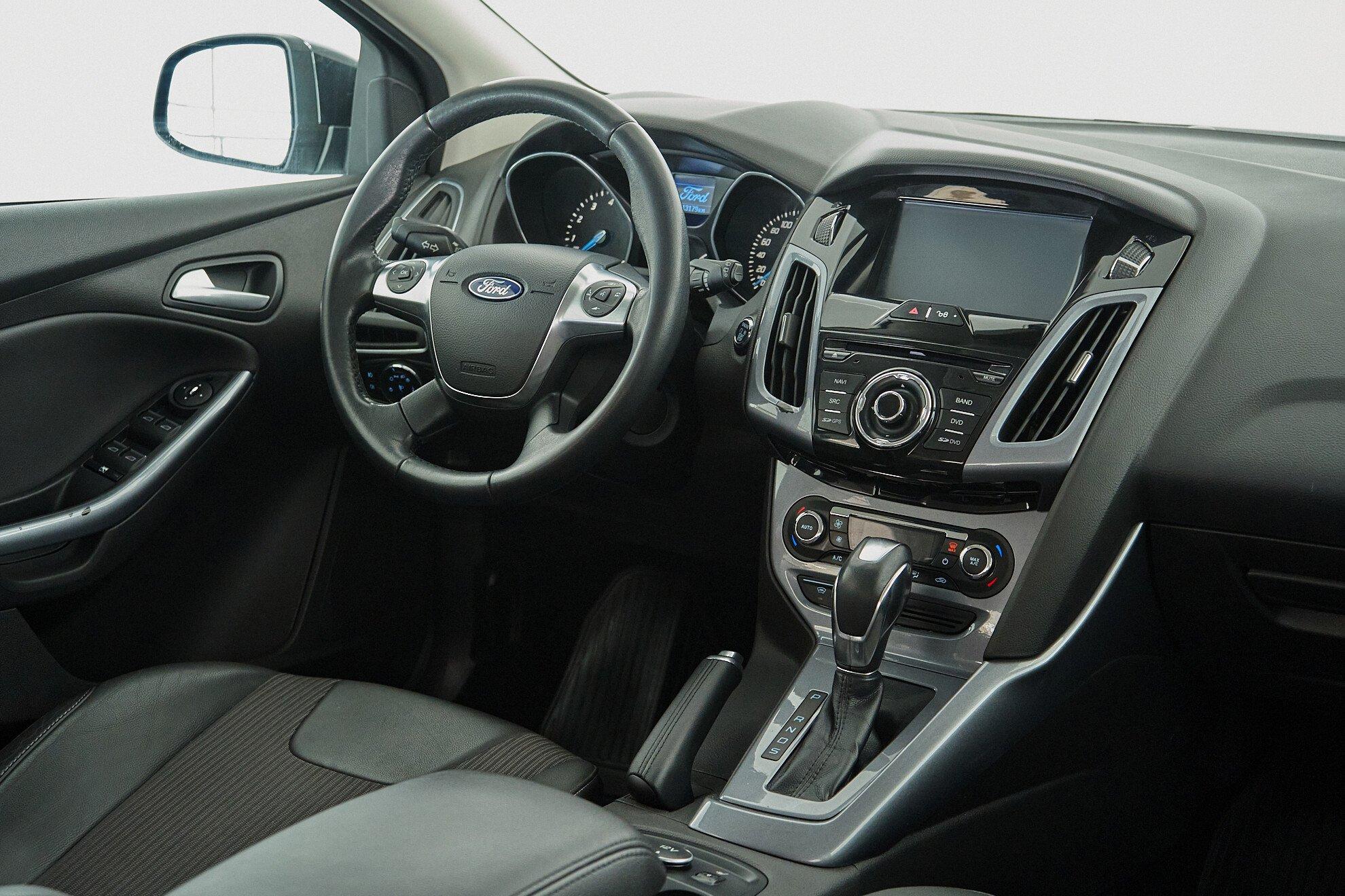 Ford Focus 2014, черный