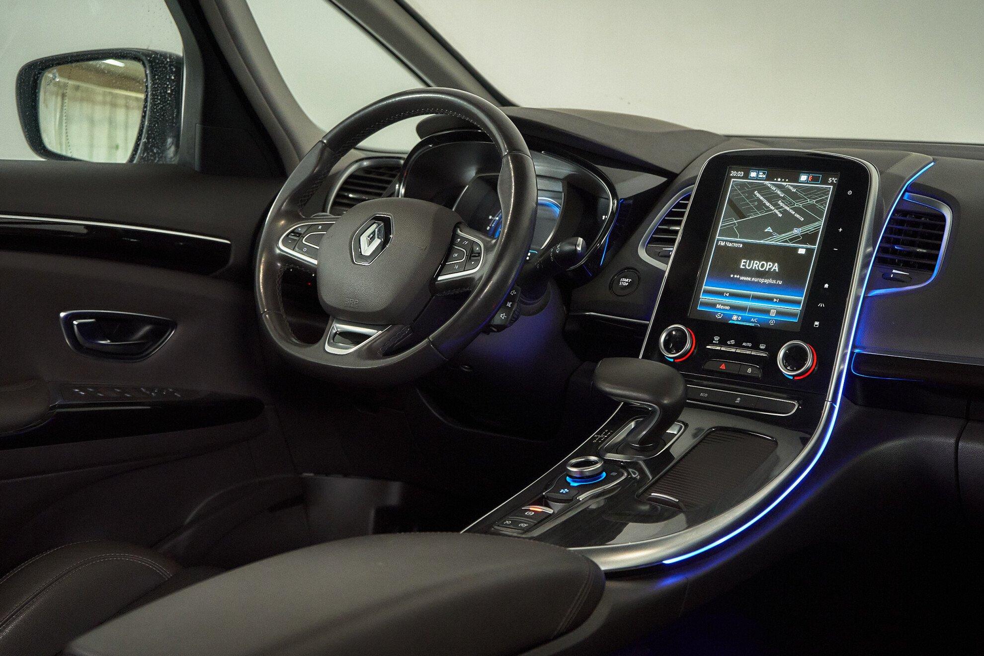 Renault Espace 2018, серебряный