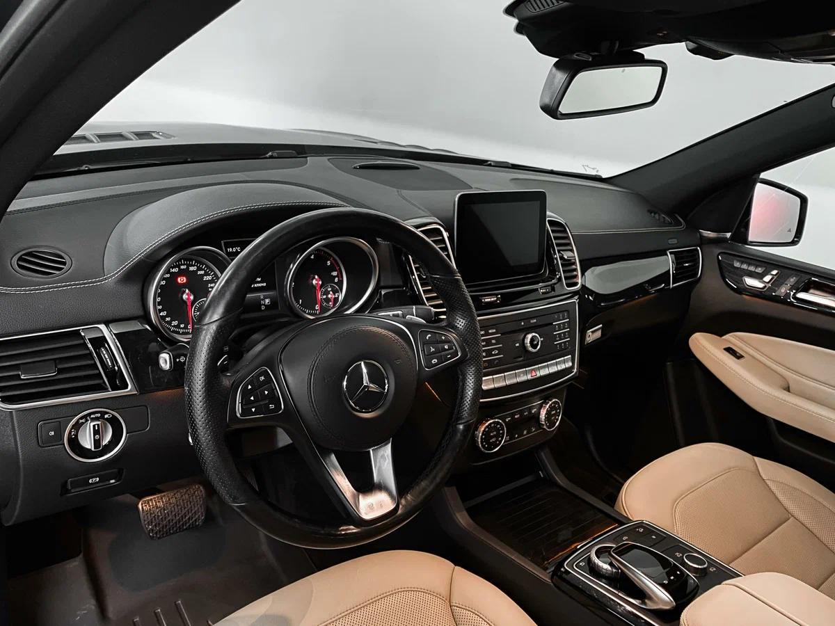 Mercedes-Benz GLS 2015, черный