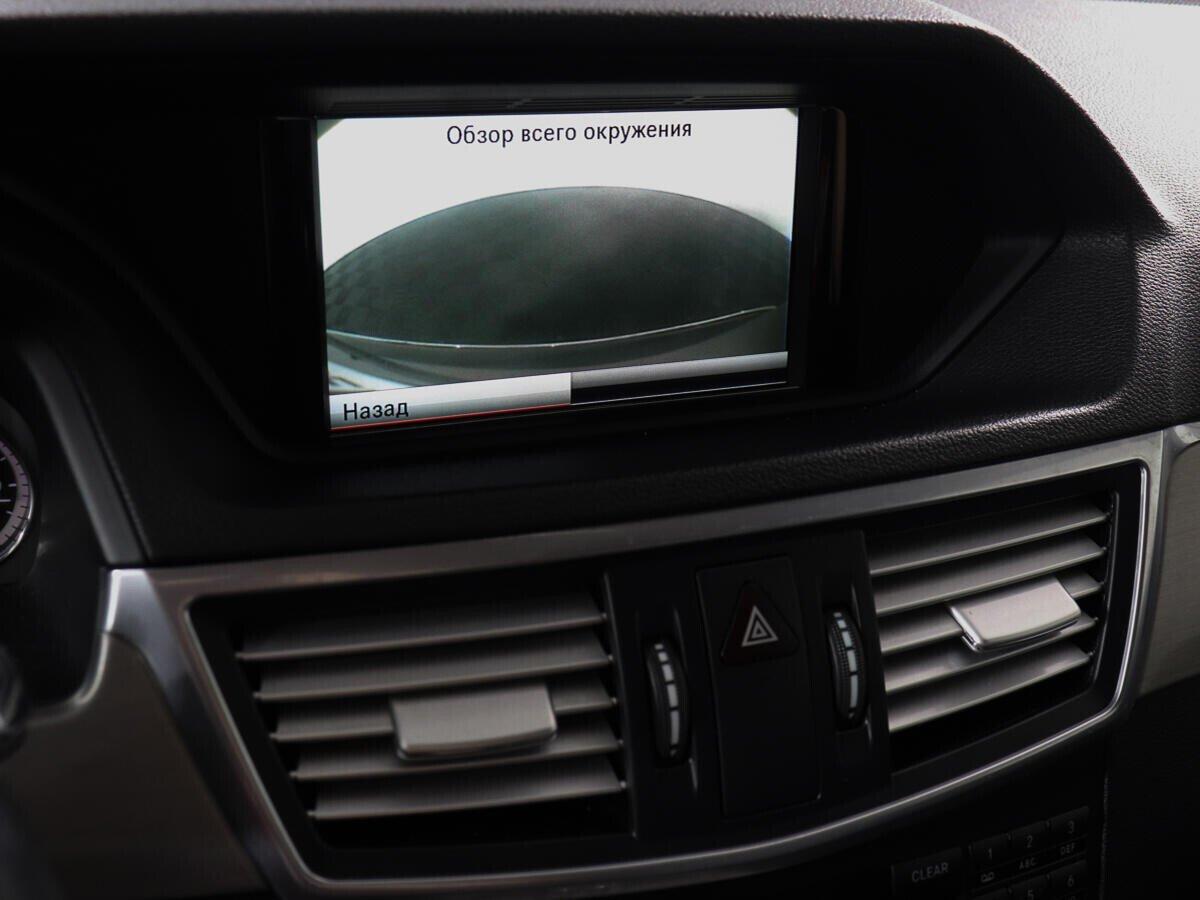 Mercedes-Benz E-Класс 2013, коричневый