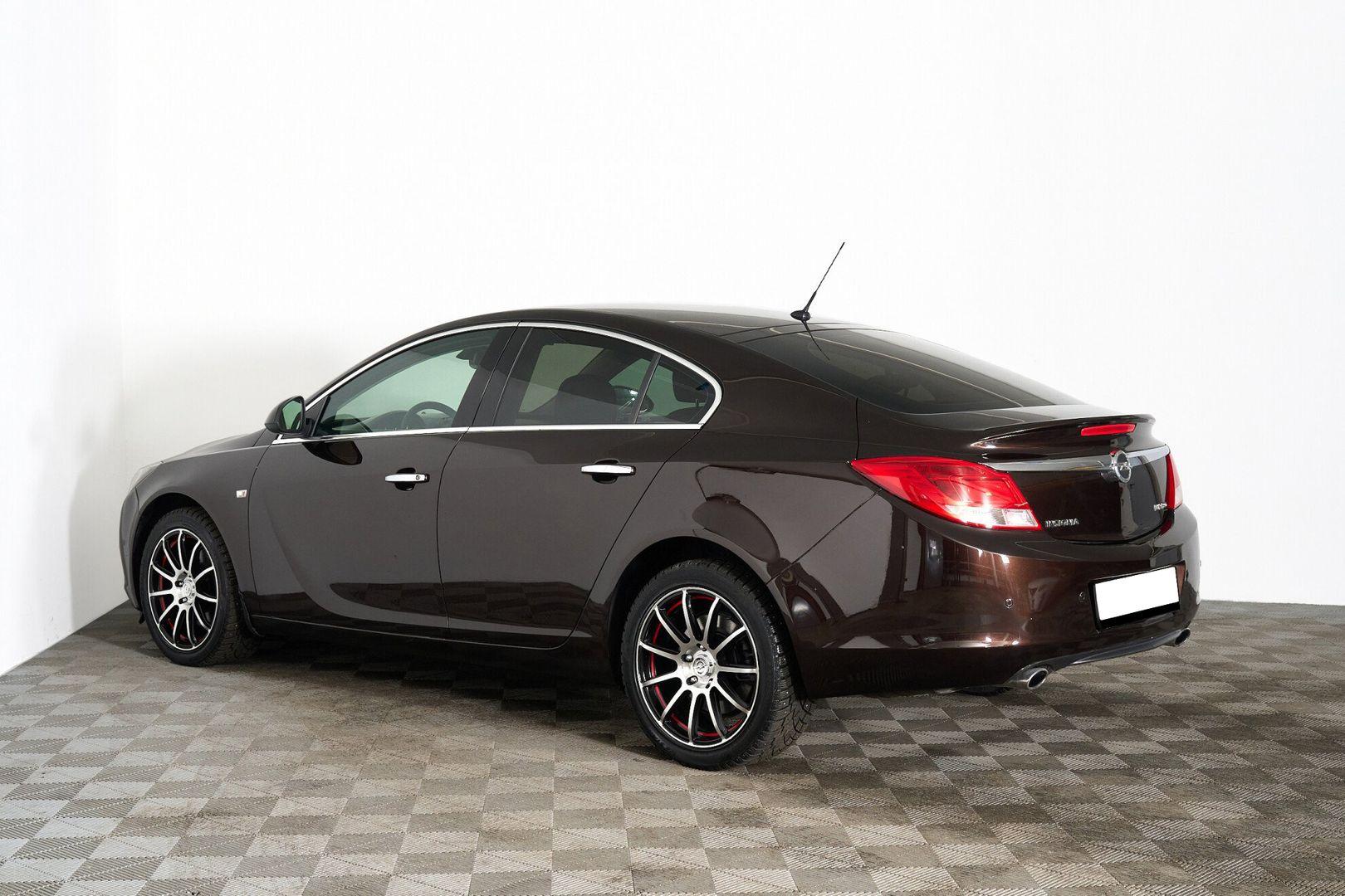 Opel Insignia 2012, коричневый
