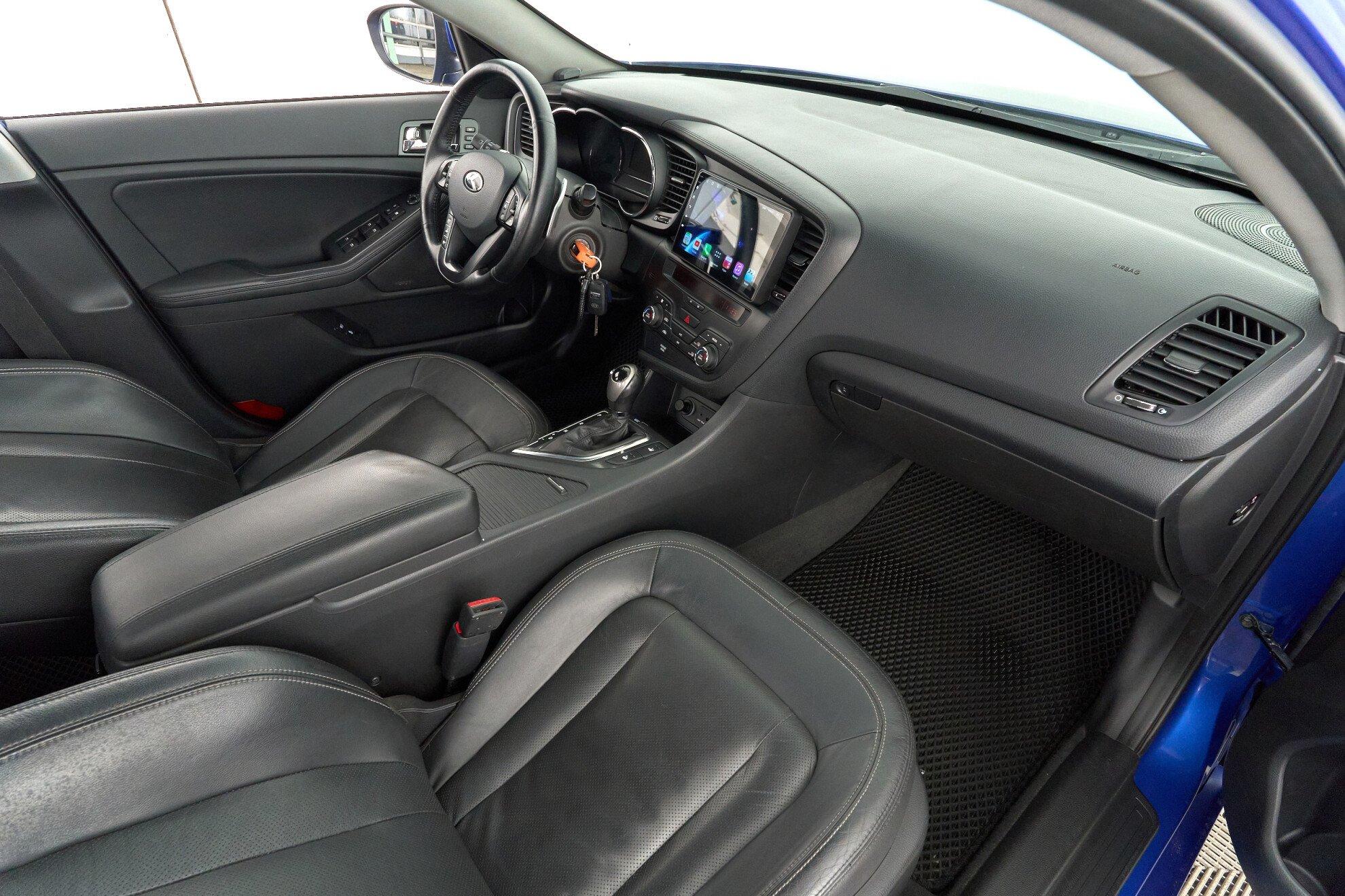 Kia Optima 2011, голубой